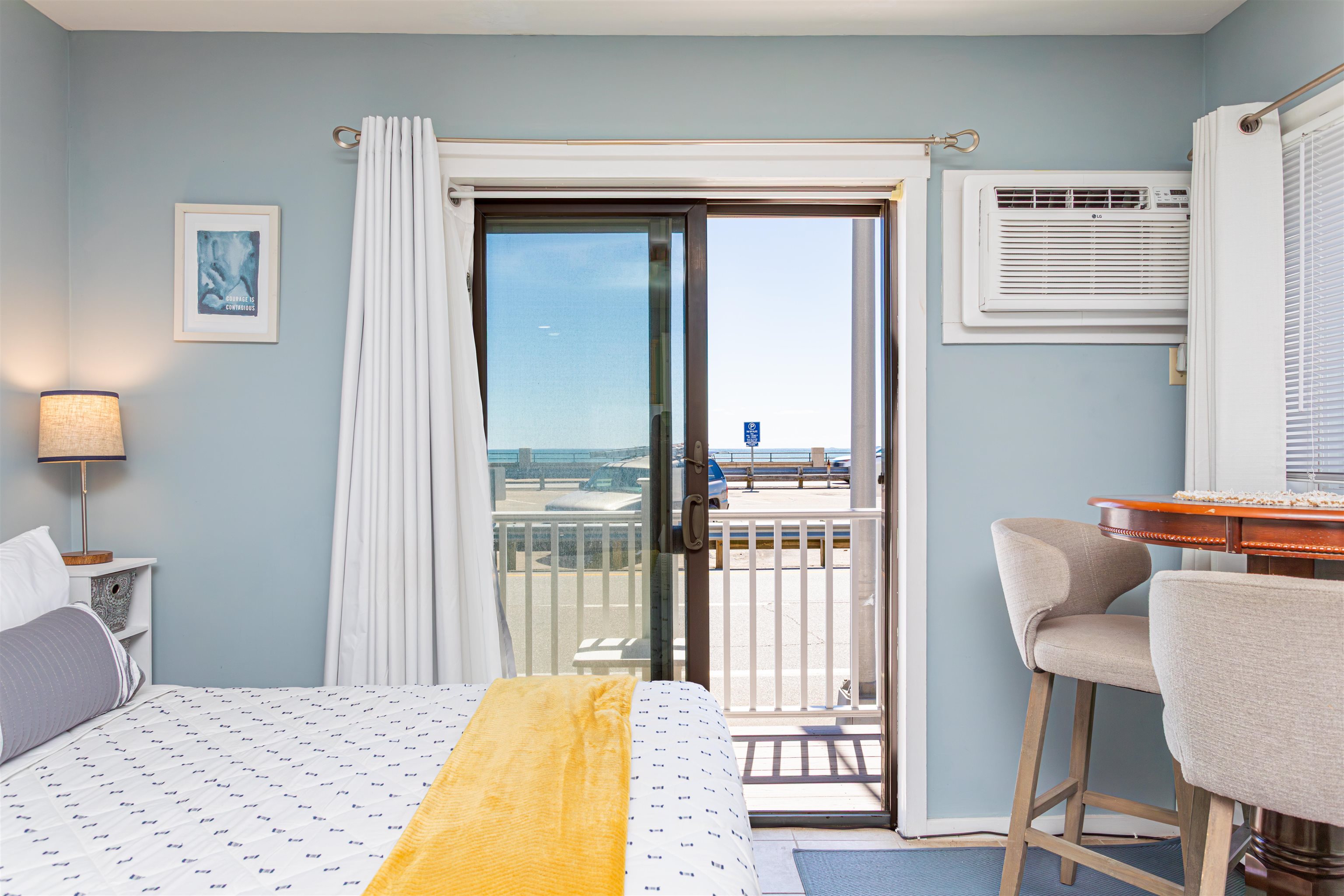 415 Ocean Blvd, Hampton, NH 03842