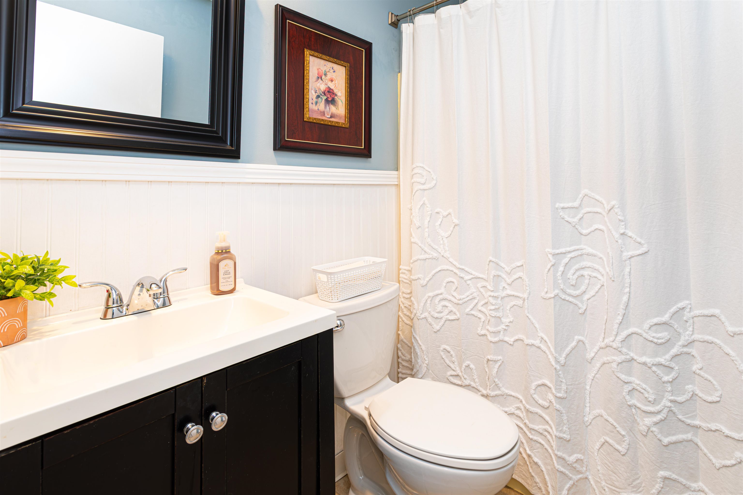 415 Ocean Blvd, Hampton, NH 03842