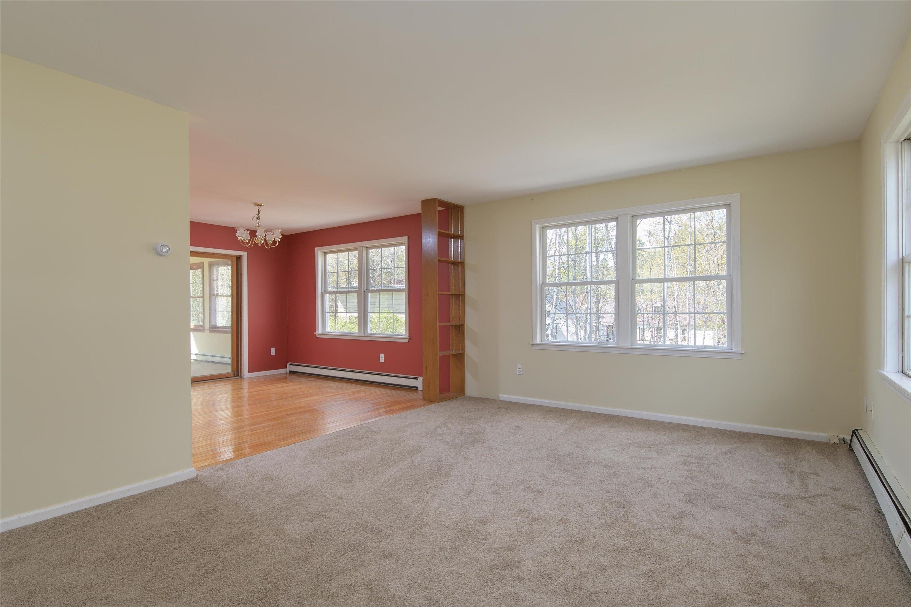 Living Room looking into dining room 25192424