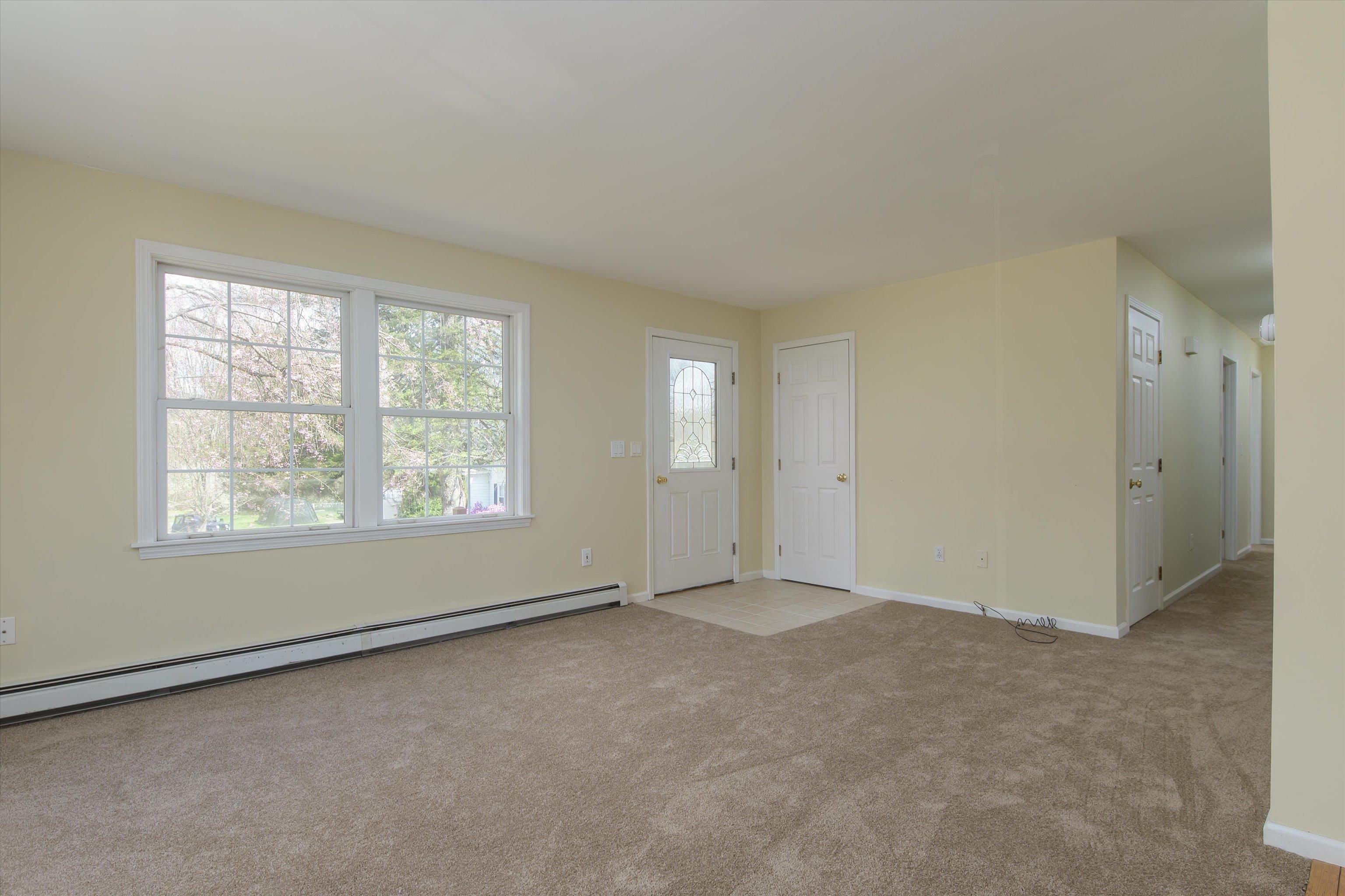 Living Room 25192430