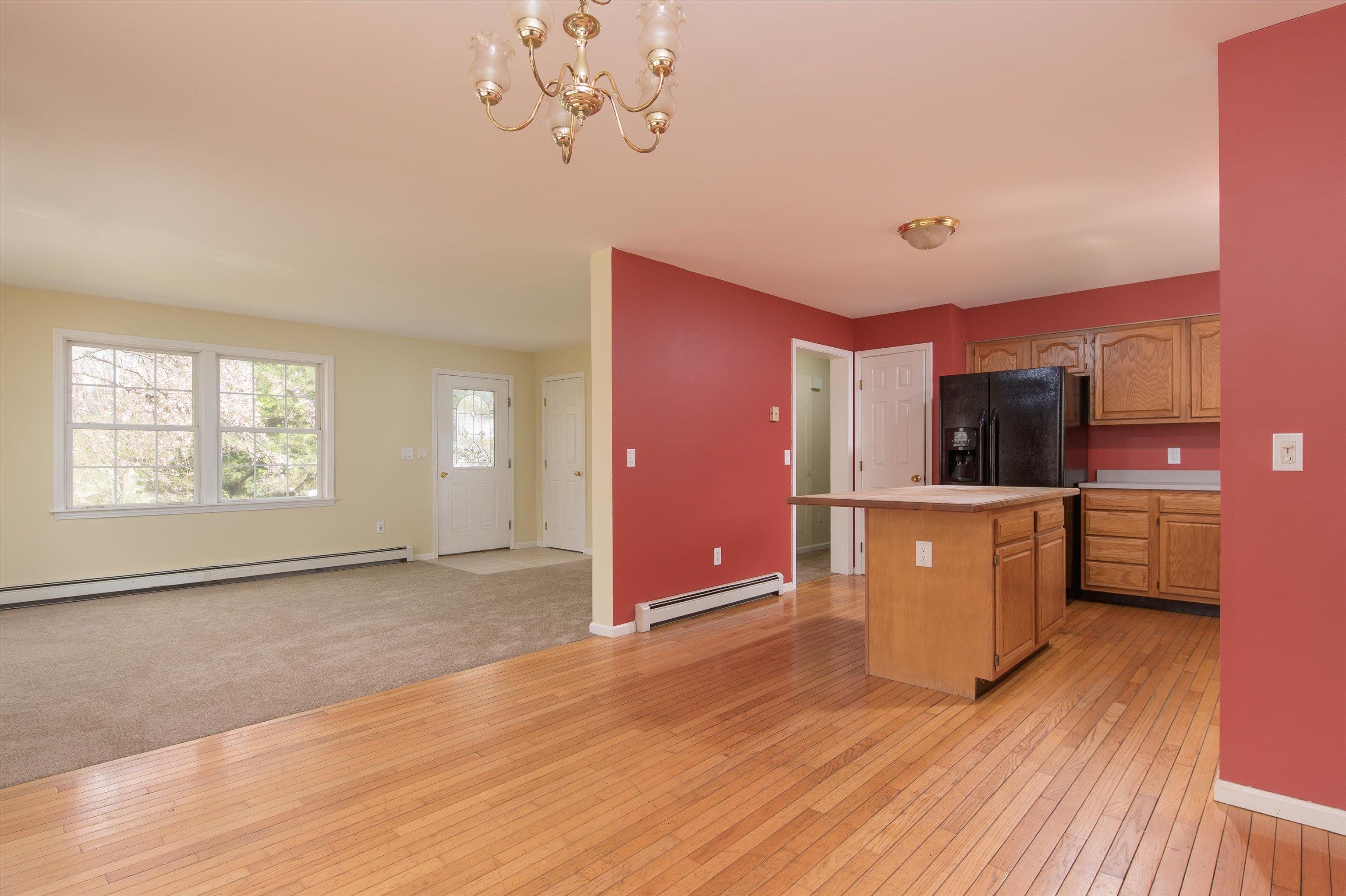 Kitchen view from dining room 25192431