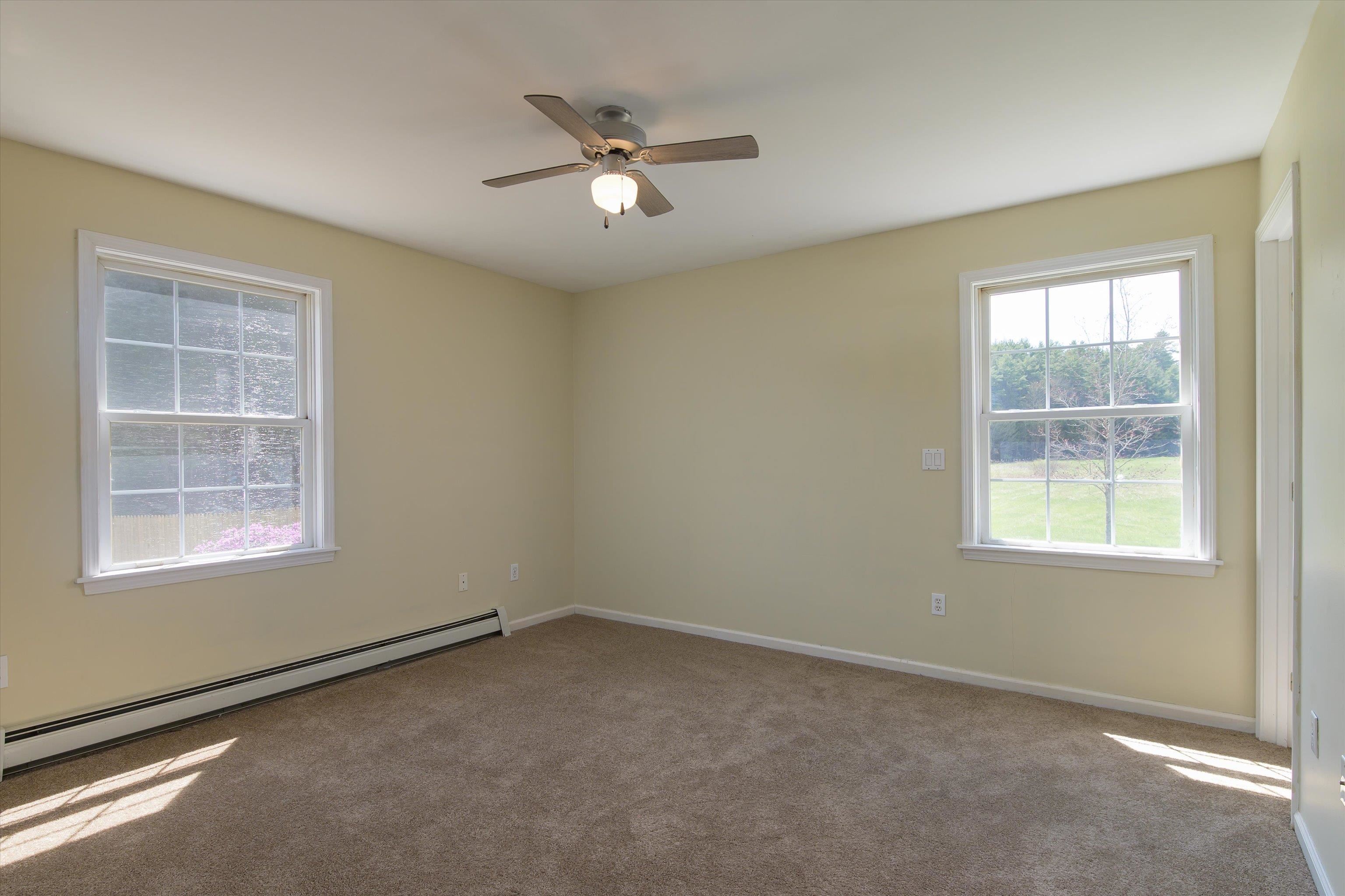 Primary Bedroom 25192487