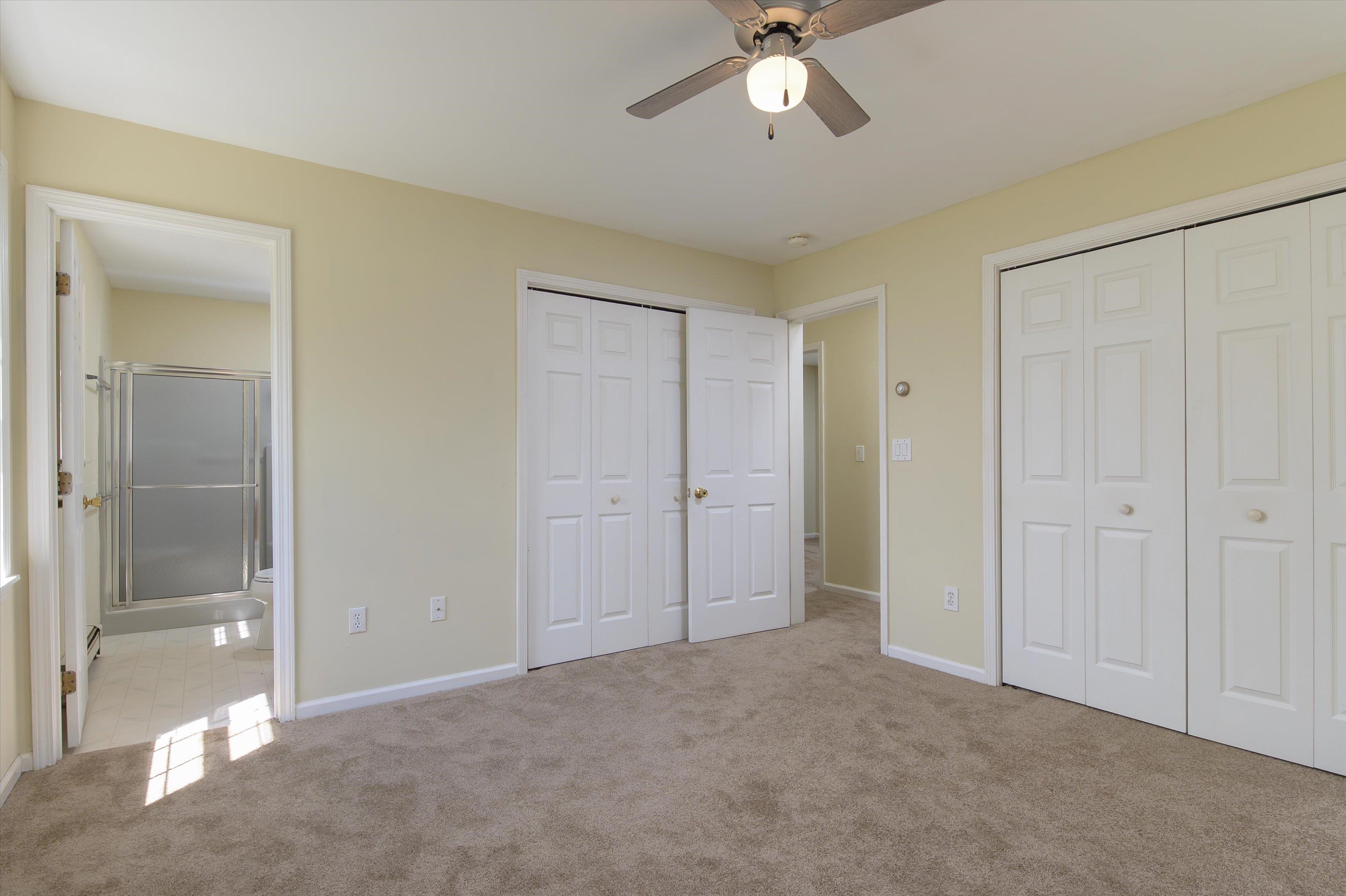 Primary Bedroom 25192500