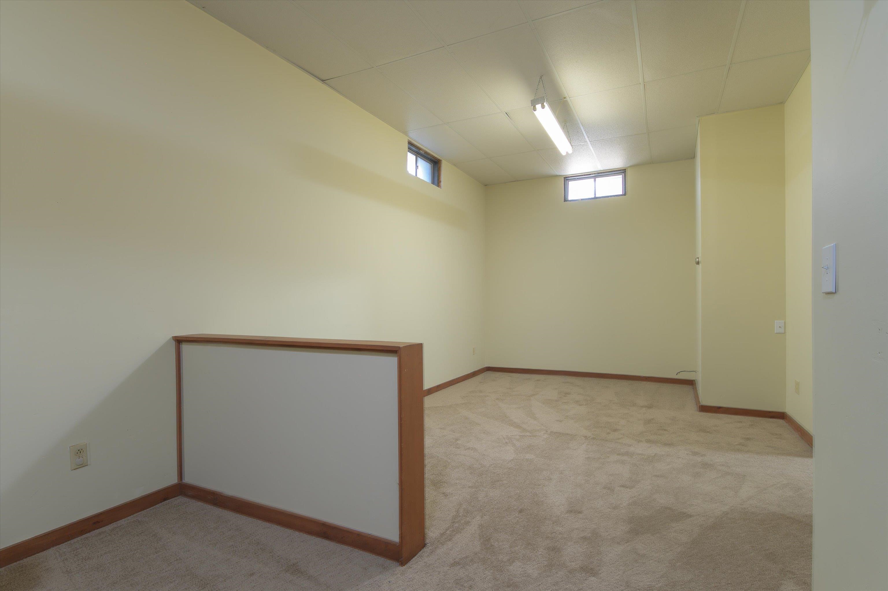 Basement finished area 25192574