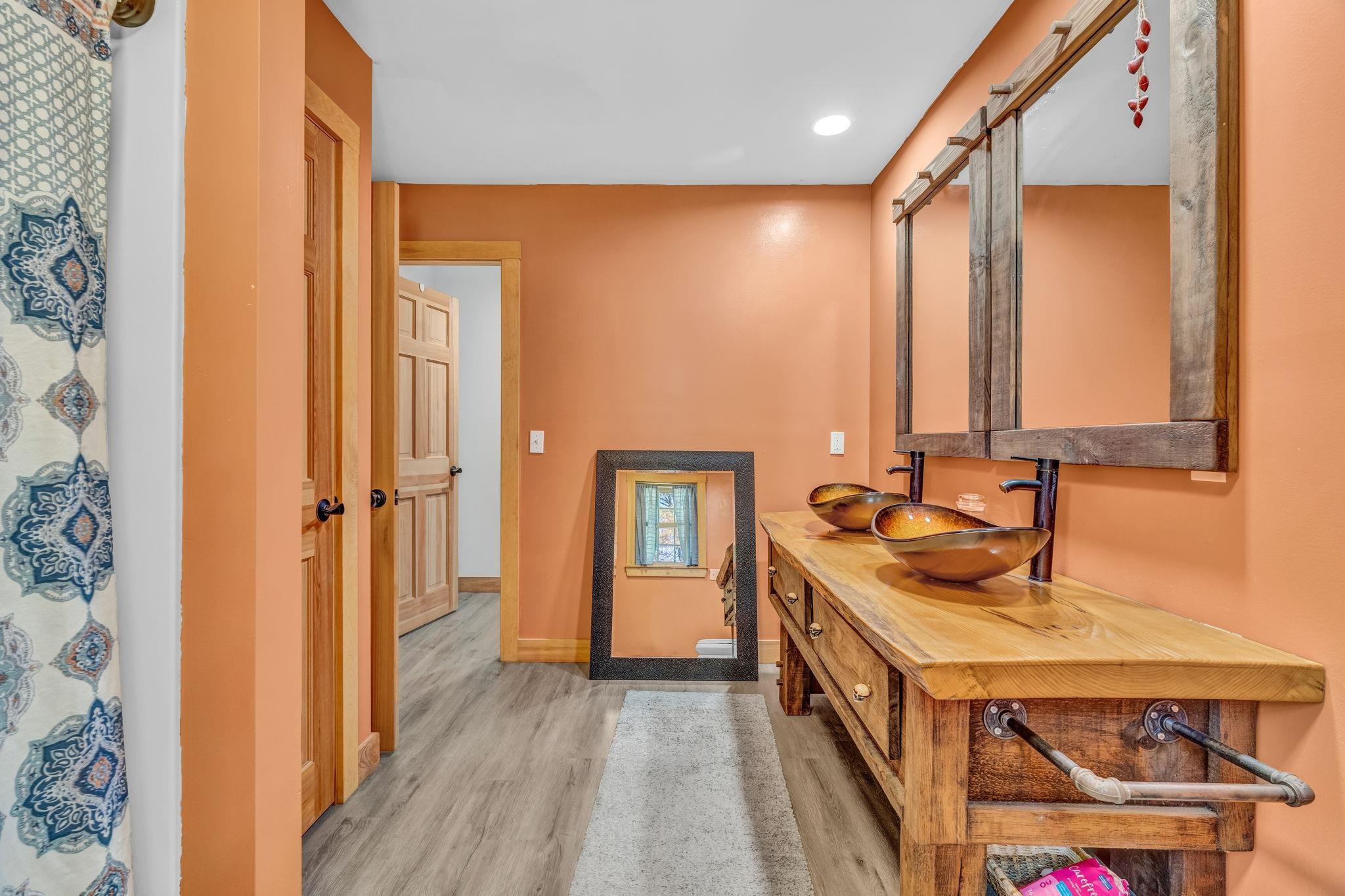 10 Saltbox Rd, Milton, NH 03851