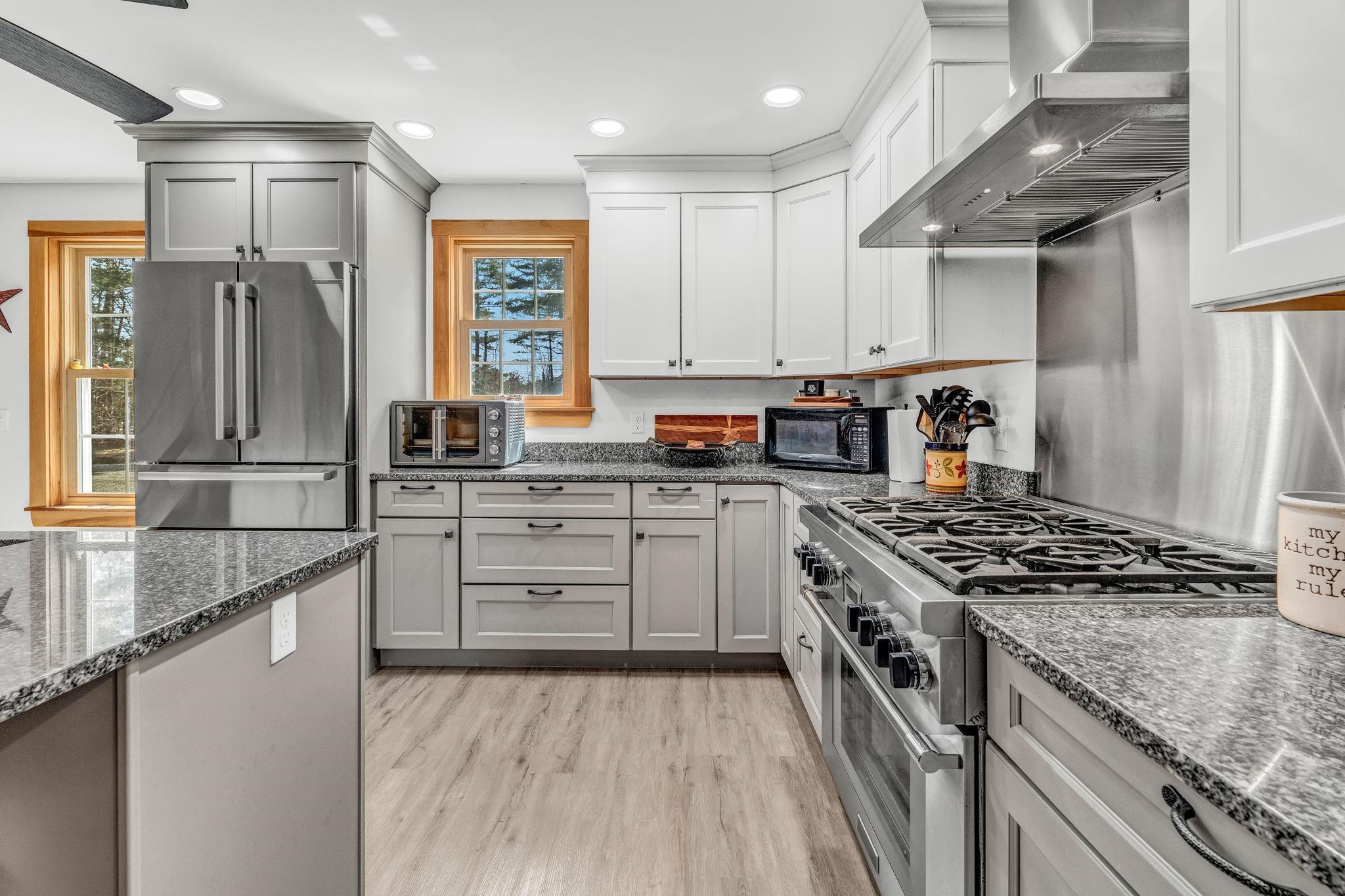 10 Saltbox Rd, Milton, NH 03851