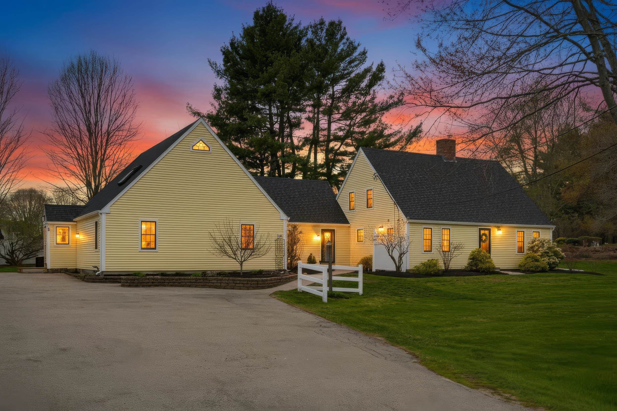 6 Fifield Ln #B, Stratham, NH 03885