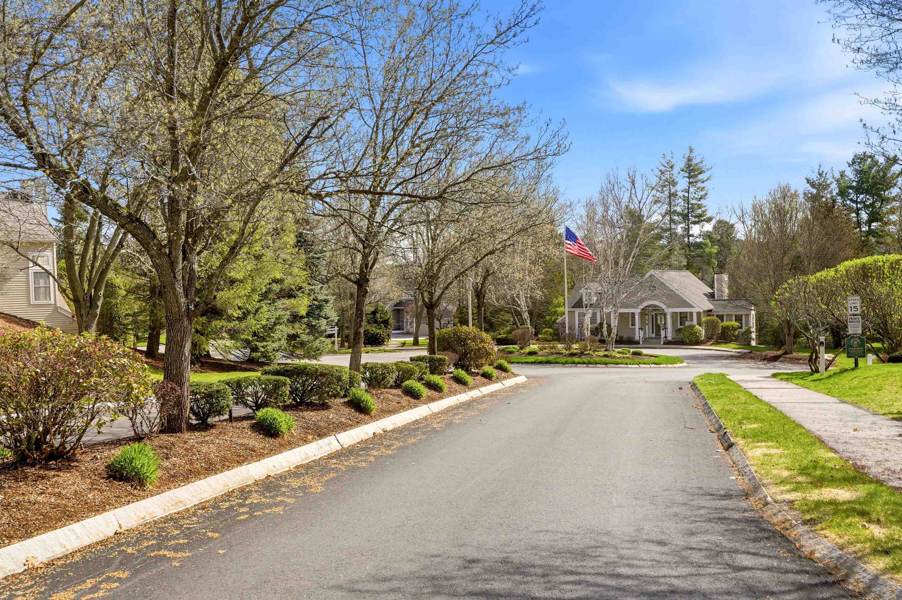 23 Bourne Dr, Bedford, NH 03110