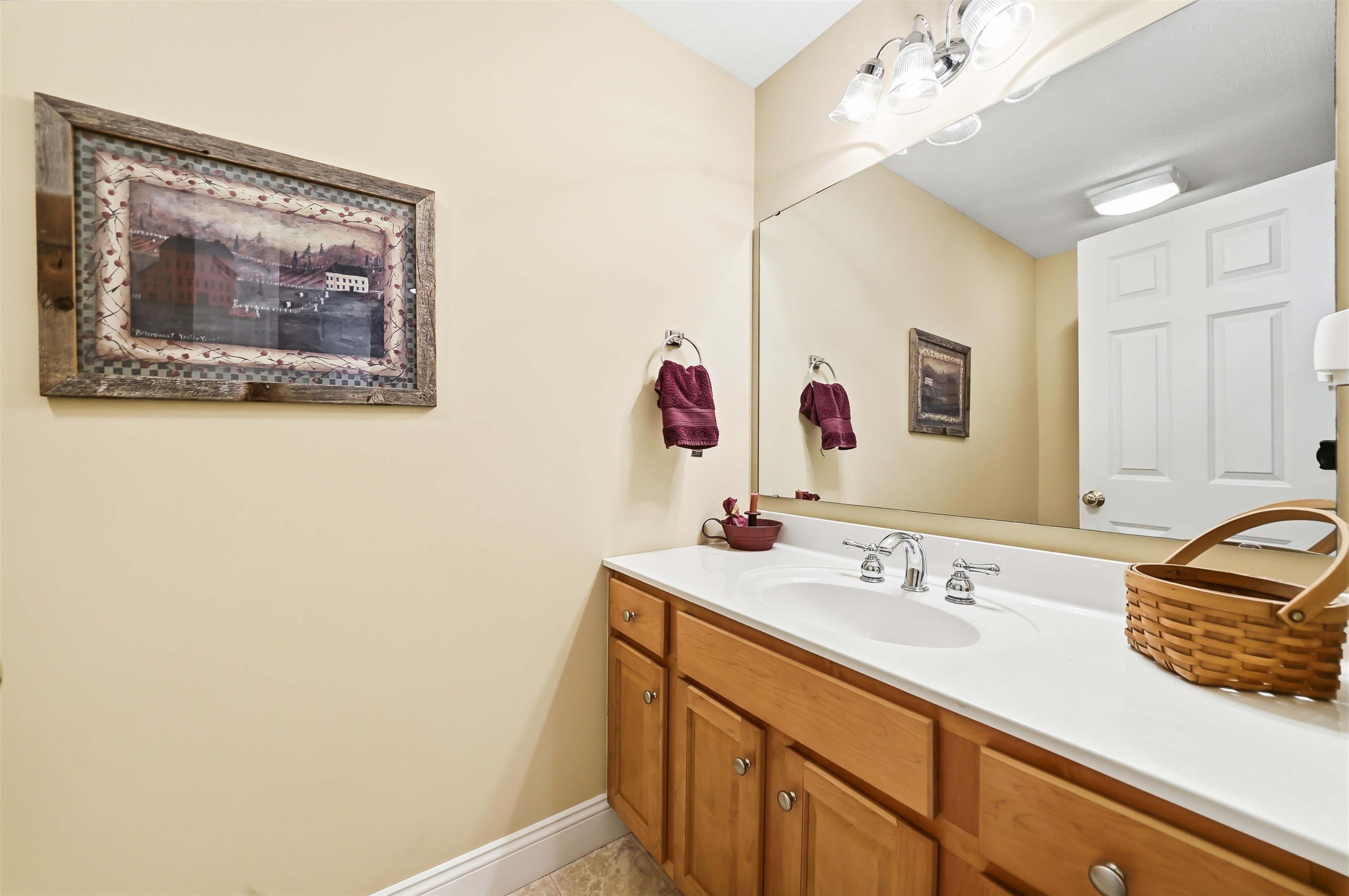 21 Linden Dr, Hampstead, NH 03826
