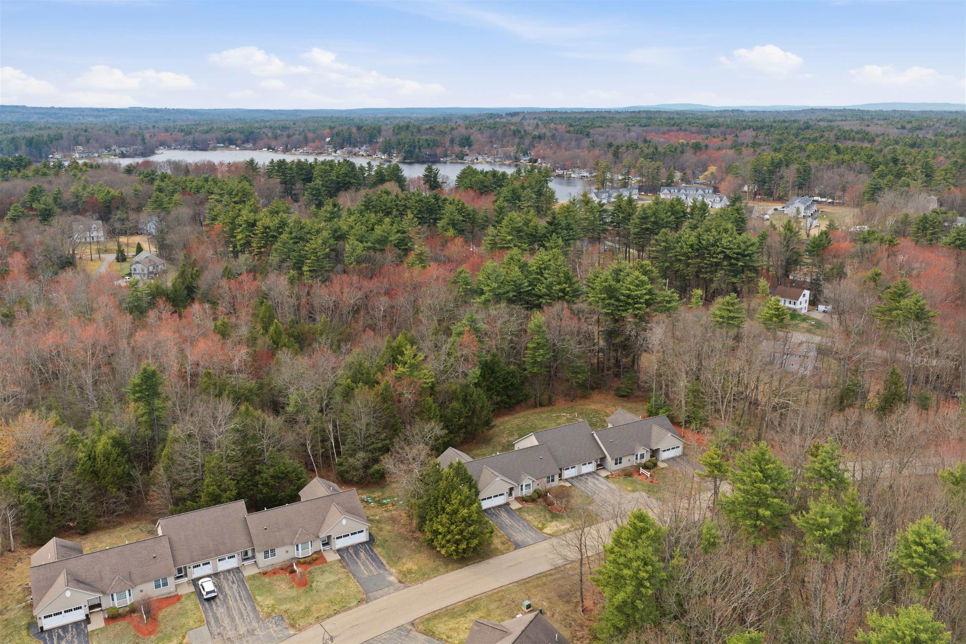 21 Linden Dr, Hampstead, NH 03826