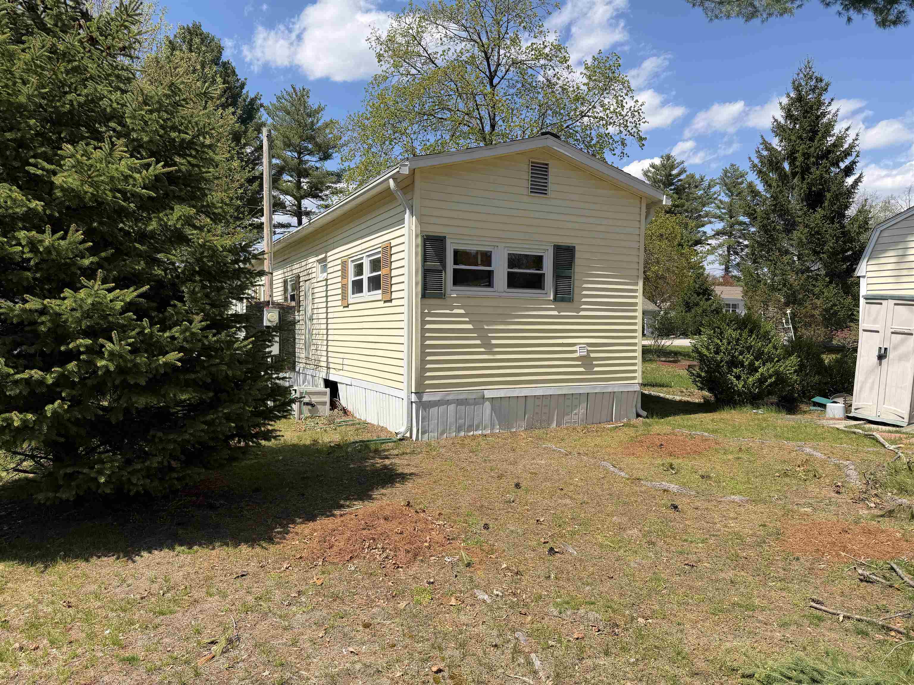 5 Shadycrest Dr, Nashua, NH 03062