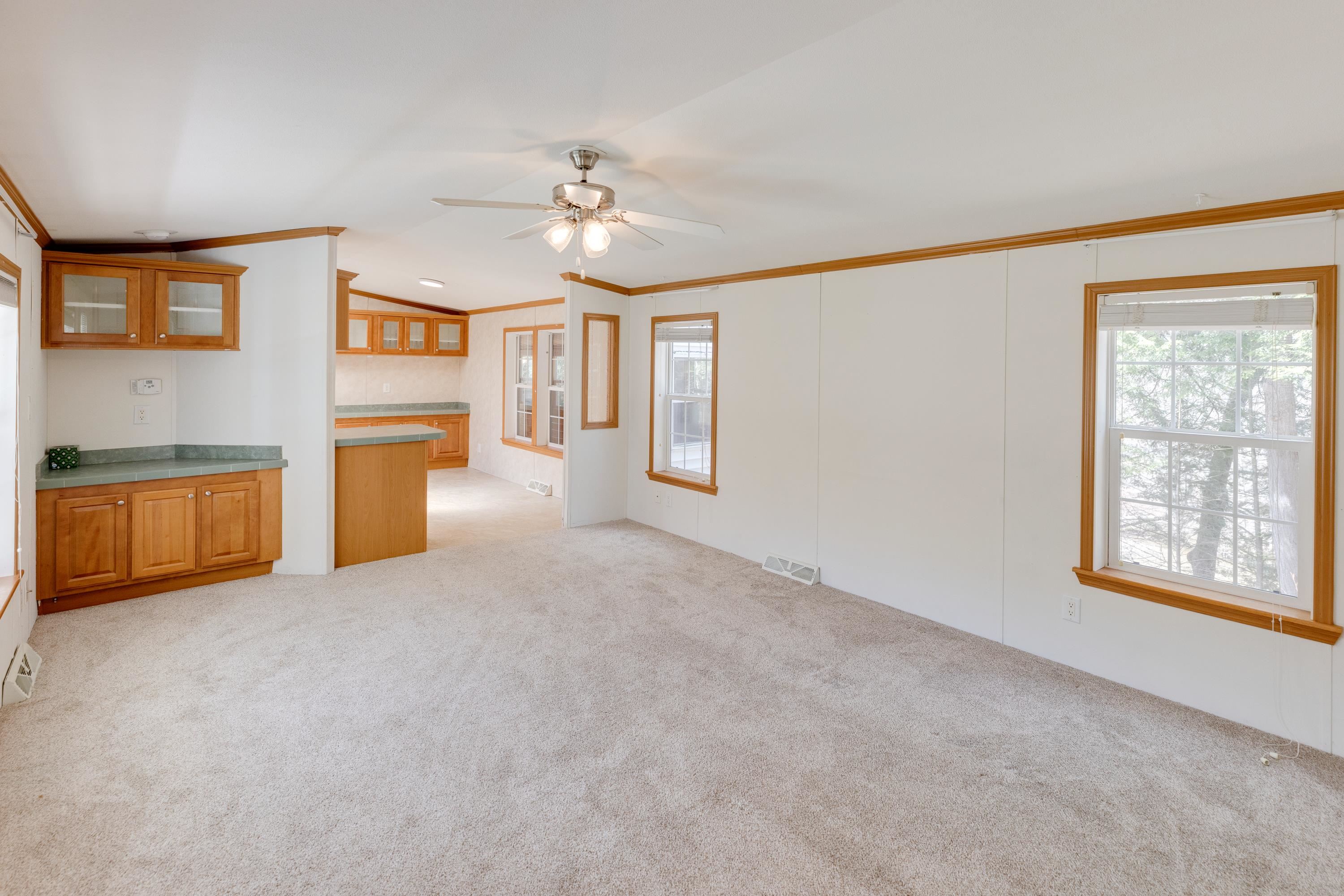 314 Lloyd St, Campton, NH 03223