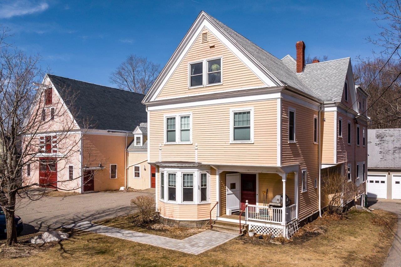 221 Atlantic Ave, North Hampton, NH 03862