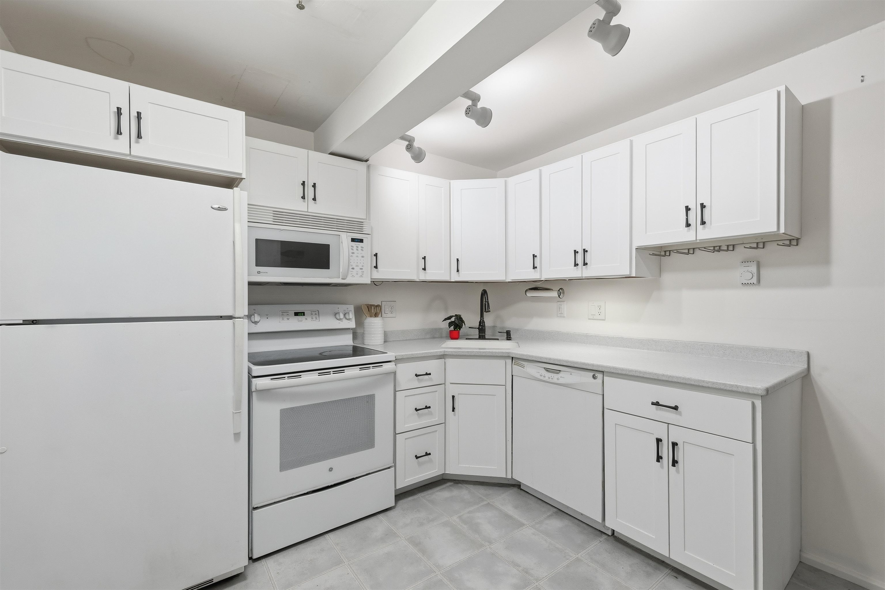 90 Fleet St, Portsmouth, NH 03801