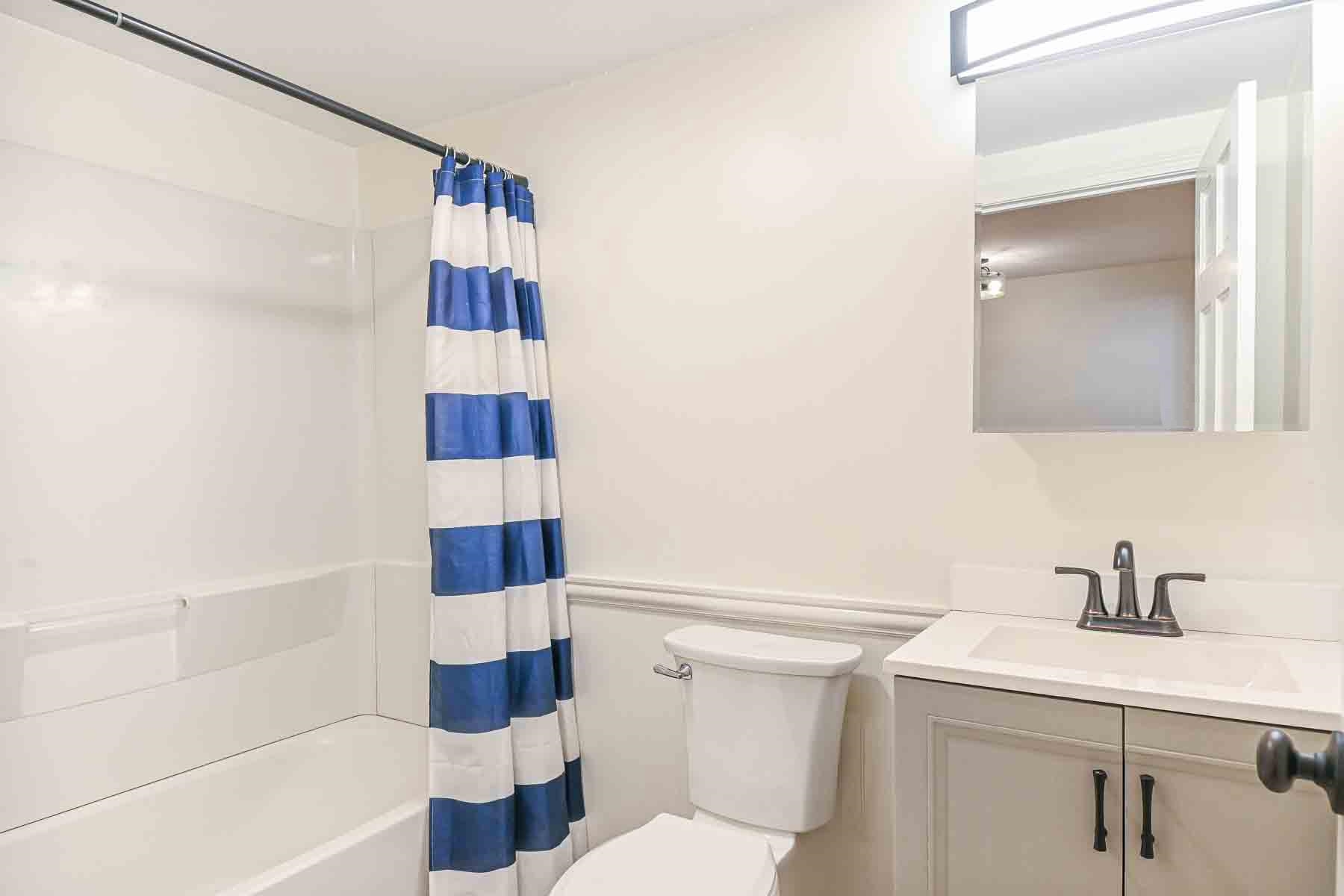 90 Fleet St #3-5, Portsmouth, NH 03801