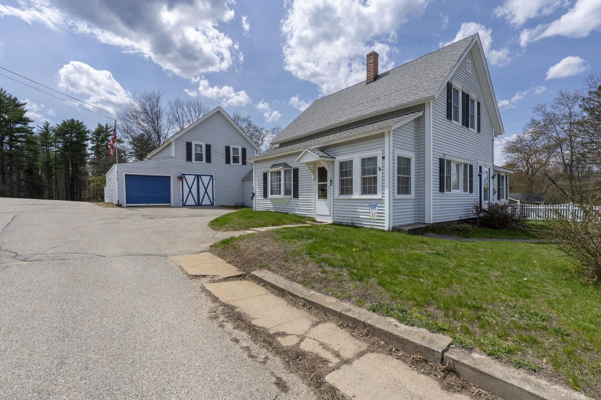 16 Montgomery Dr, Farmington, NH 03835