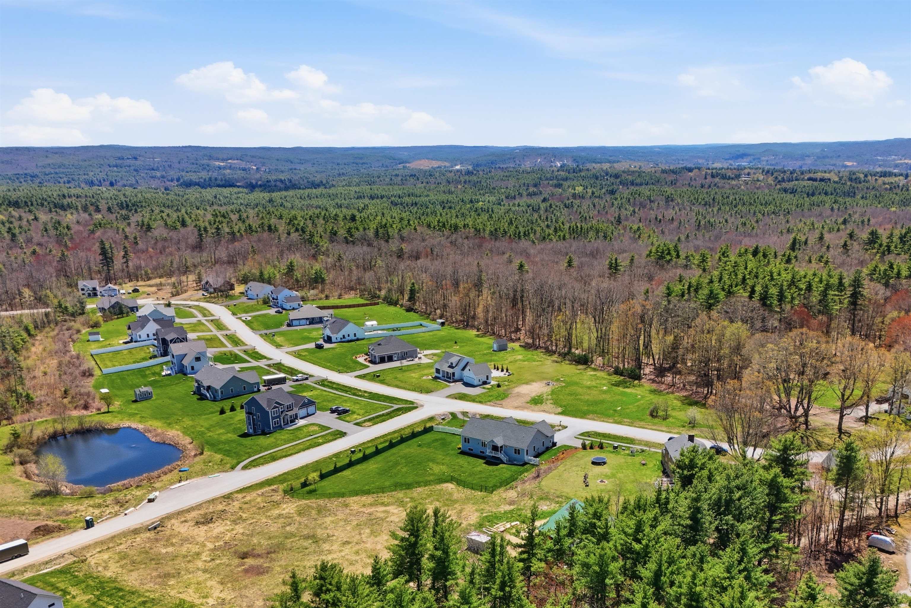 410 Blane Cir, Pembroke, NH 03275
