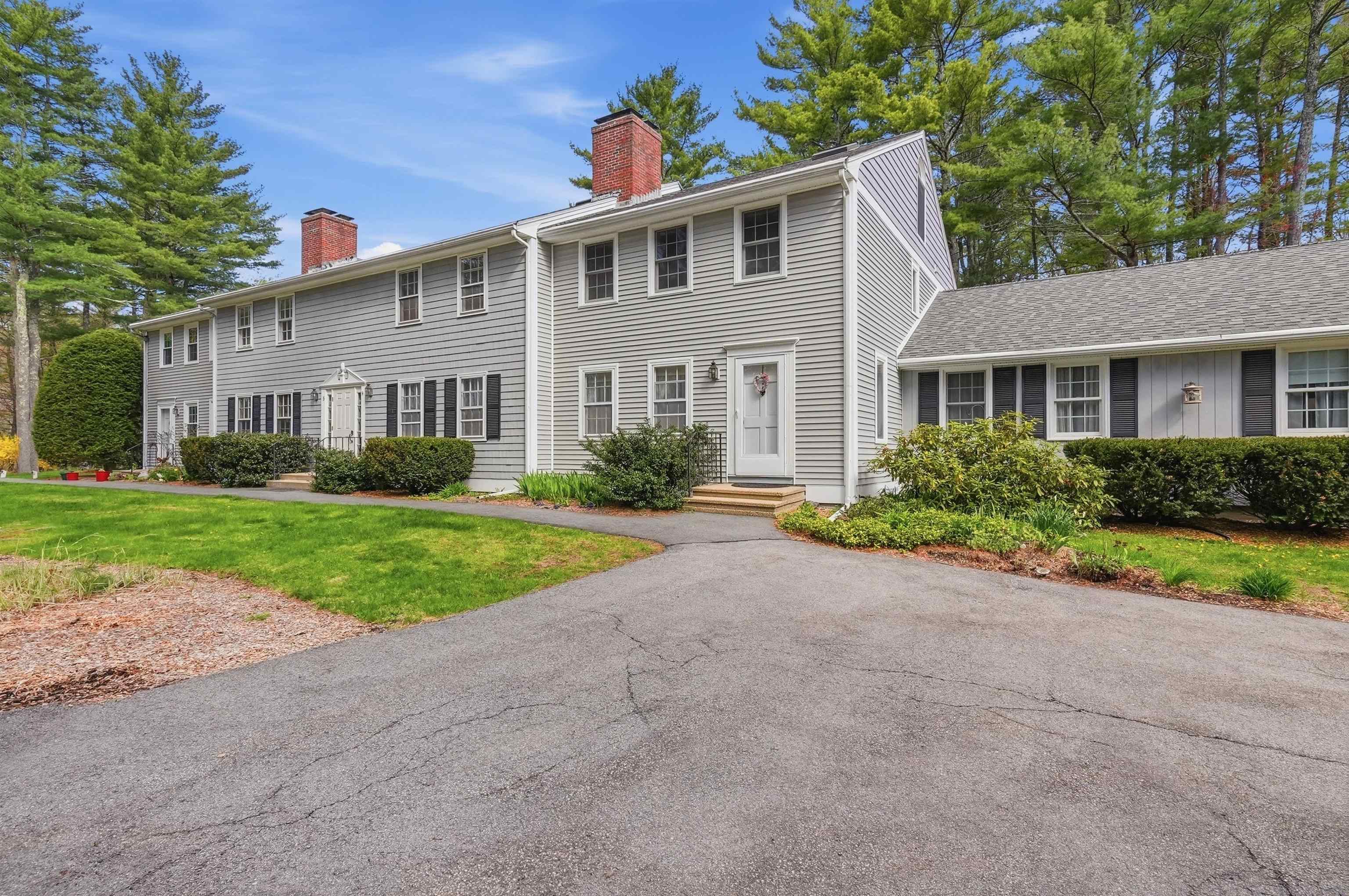 18 Boulder Brook Dr, Exeter, NH 03833