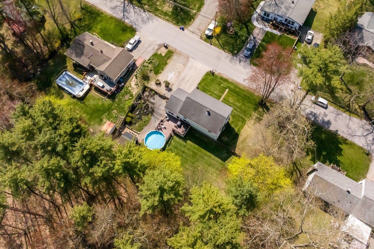 21 Gary Ln, Exeter, NH 03833