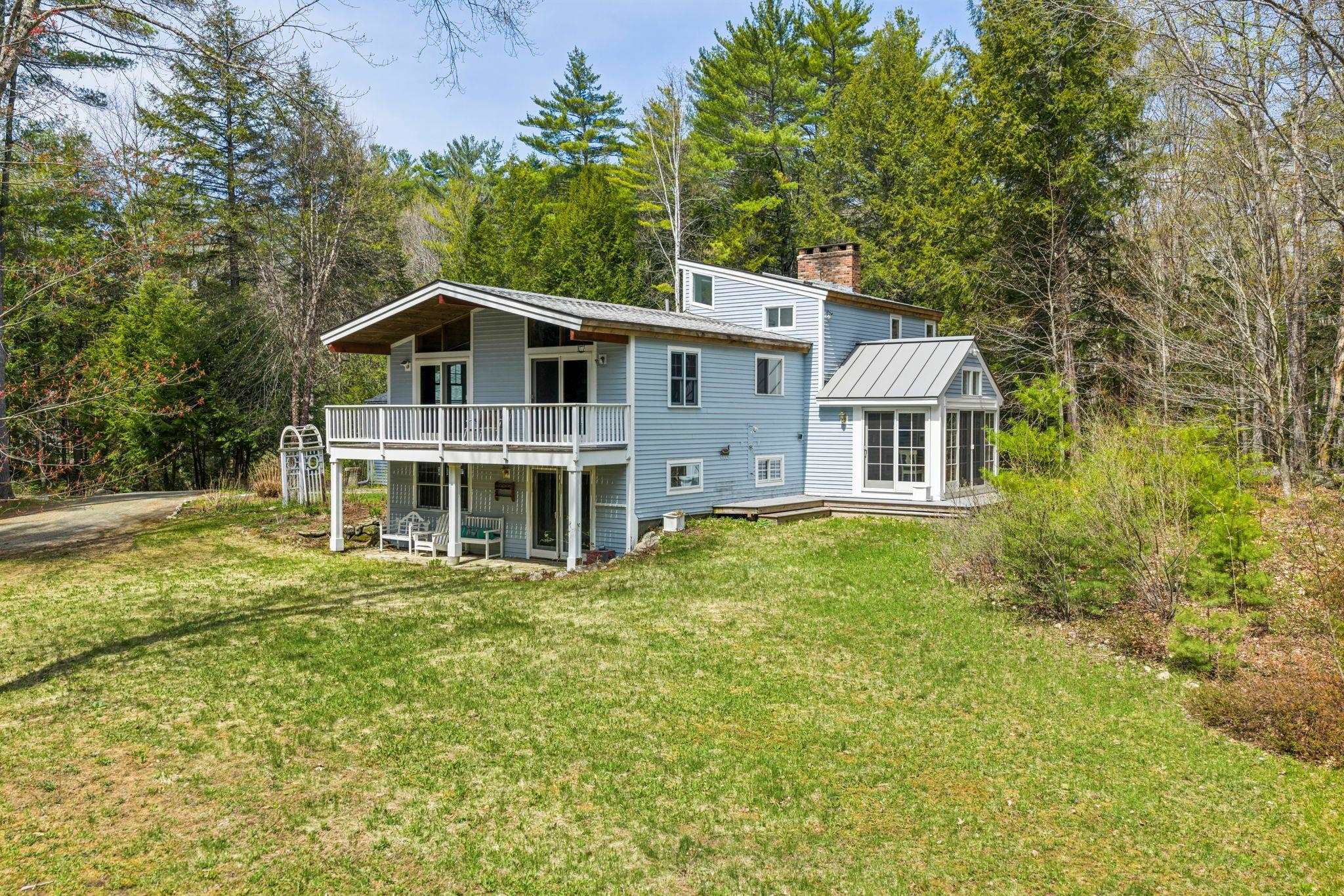 162 Knollwood Dr, New London, NH 03257