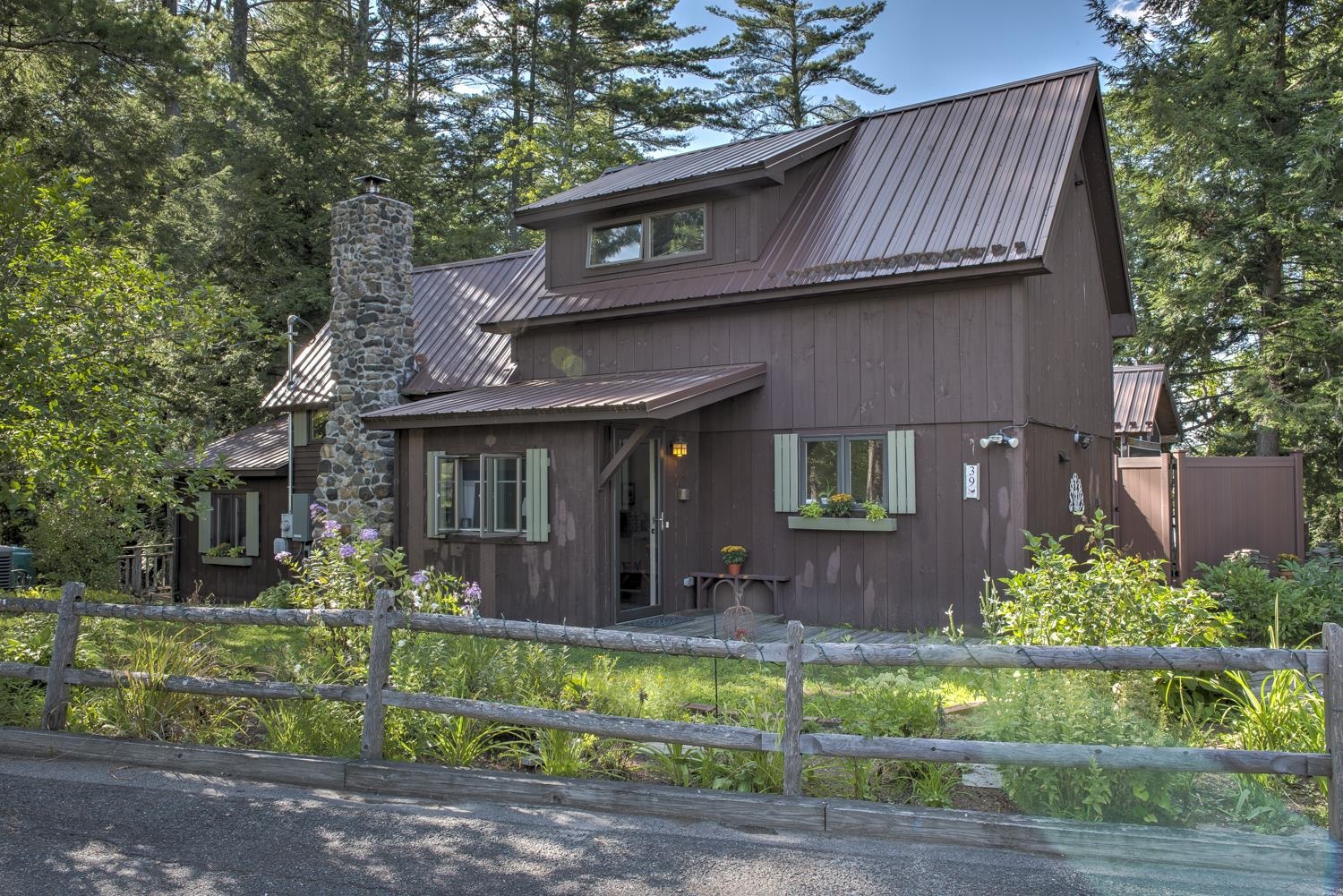 39 Headlands Rd, Winchester, NH 03470