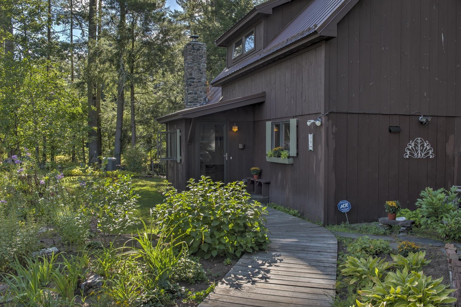 39 Headlands Rd, Winchester, NH 03470