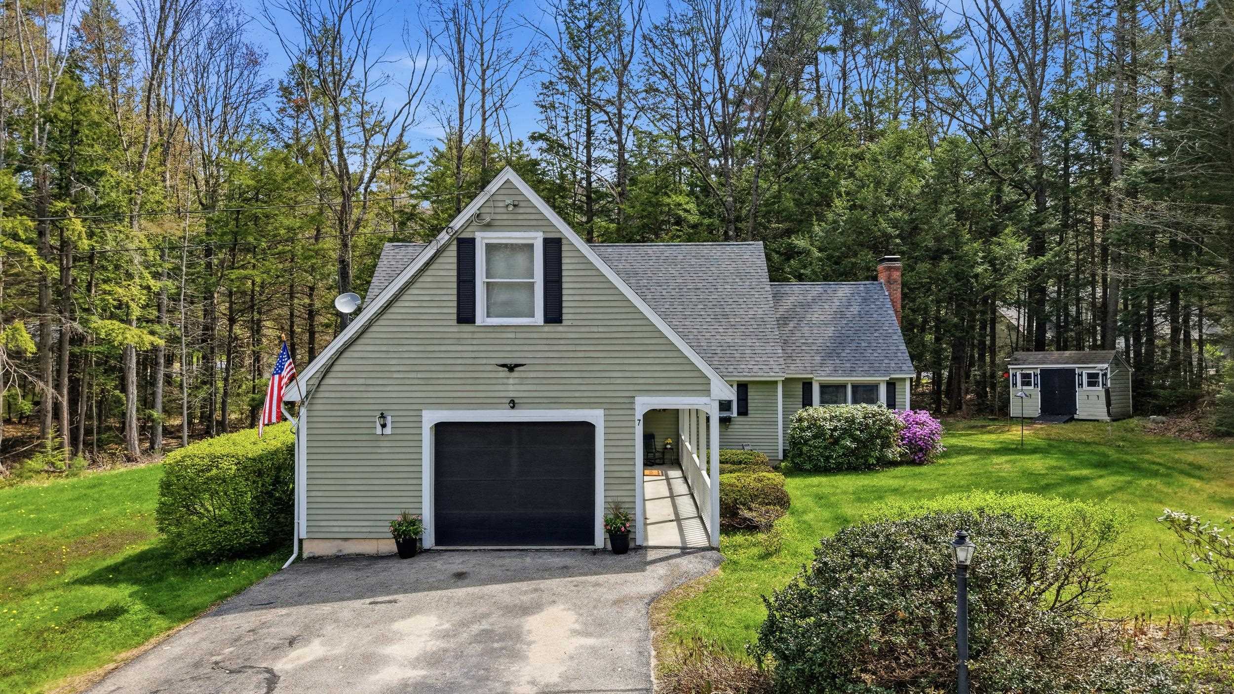 7 Picard Rd, Peterborough, NH 03458