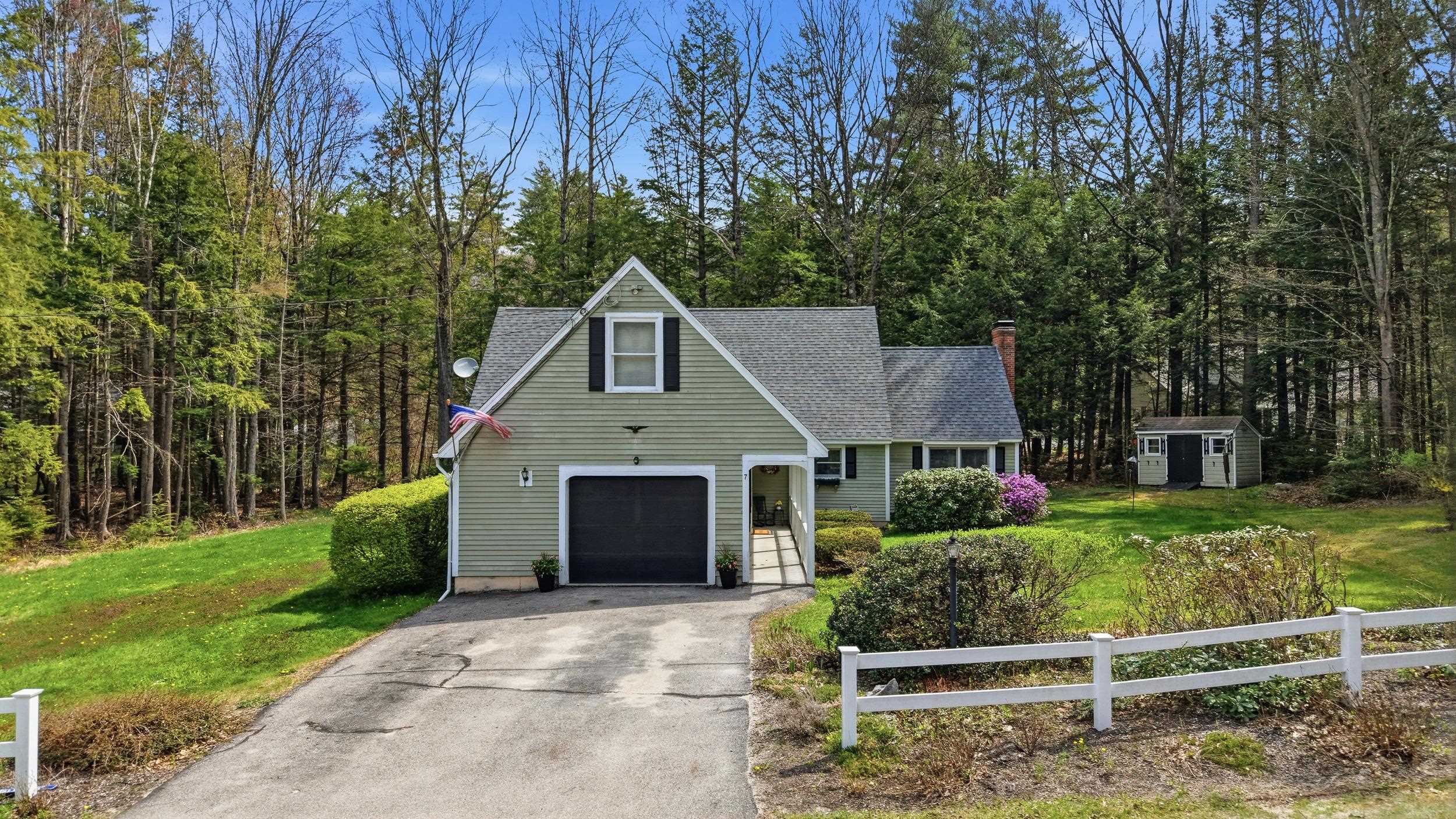 7 Picard Rd, Peterborough, NH 03458