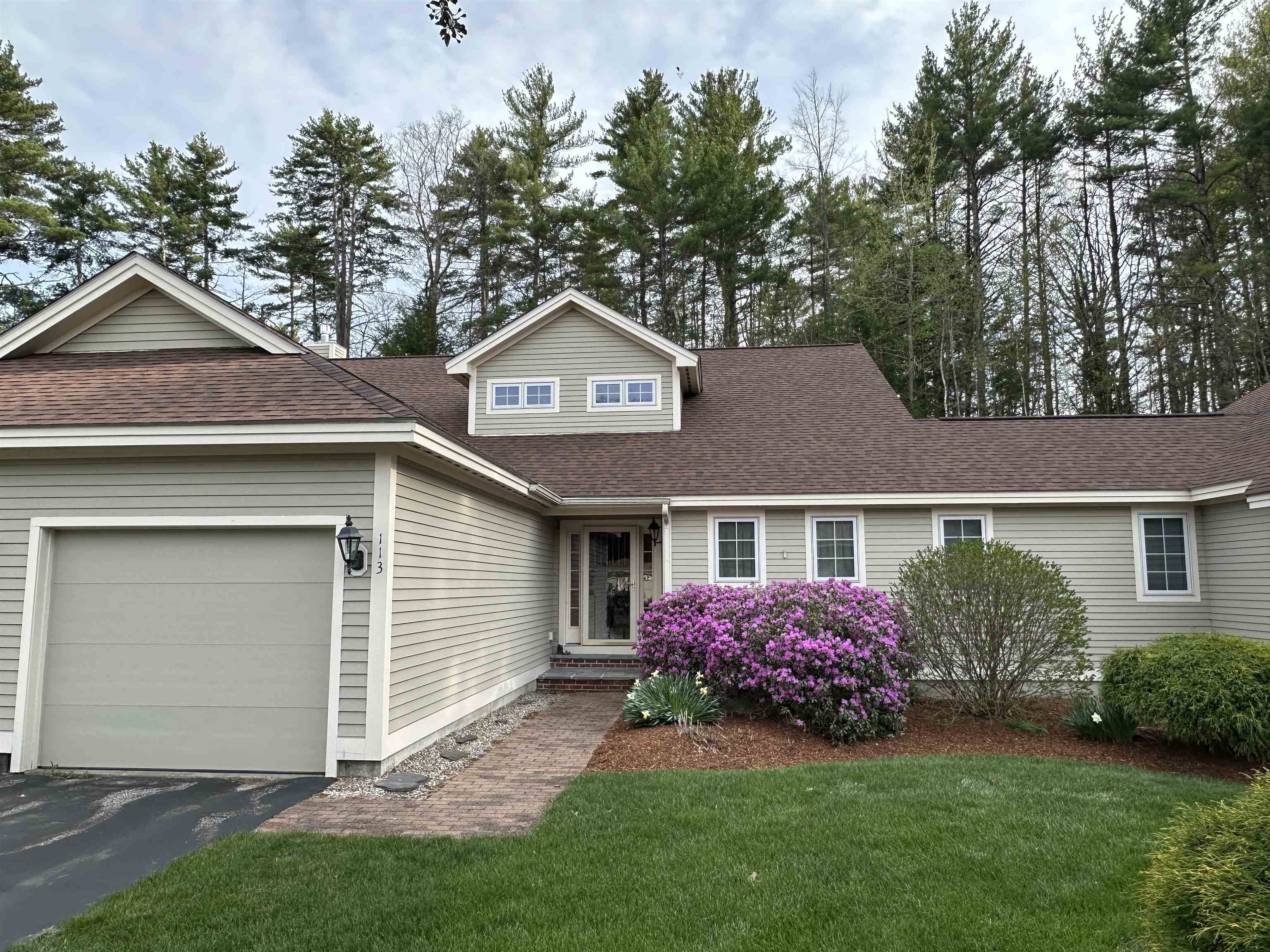 113 Peaked Hill Dr, Hopkinton, NH 03229