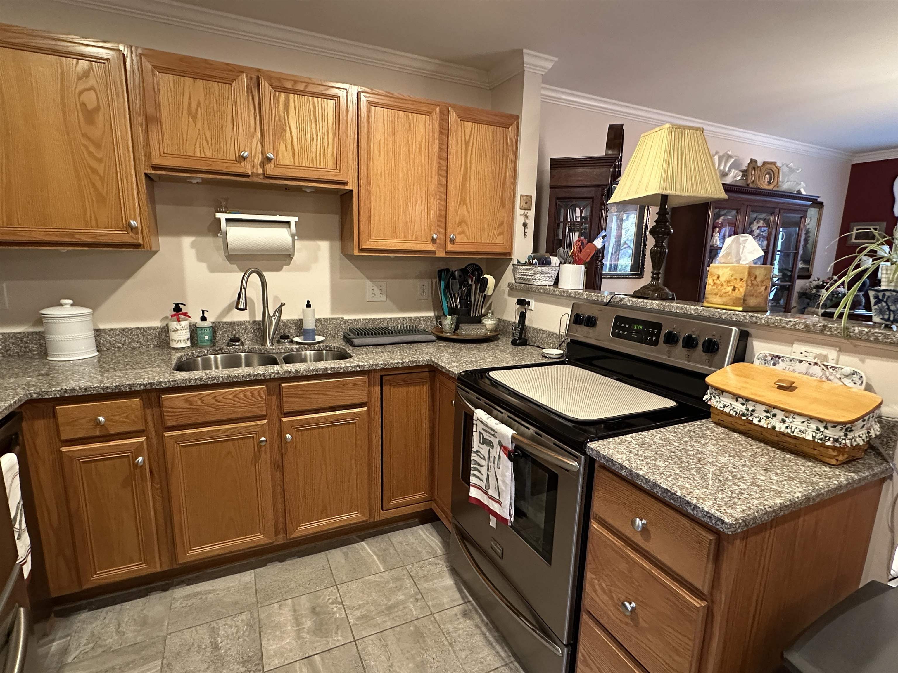 113 Peaked Hill Dr, Hopkinton, NH 03229