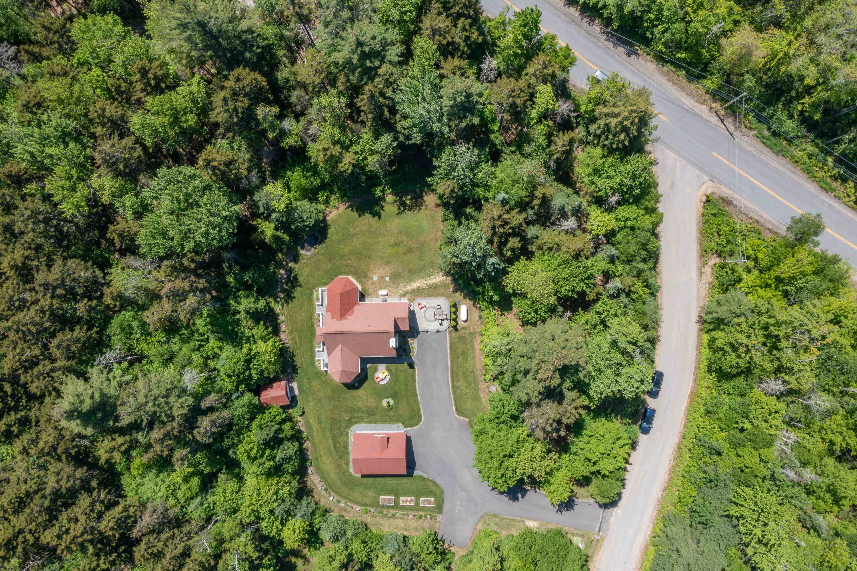 105 Loft Cir, Campton, NH 03223