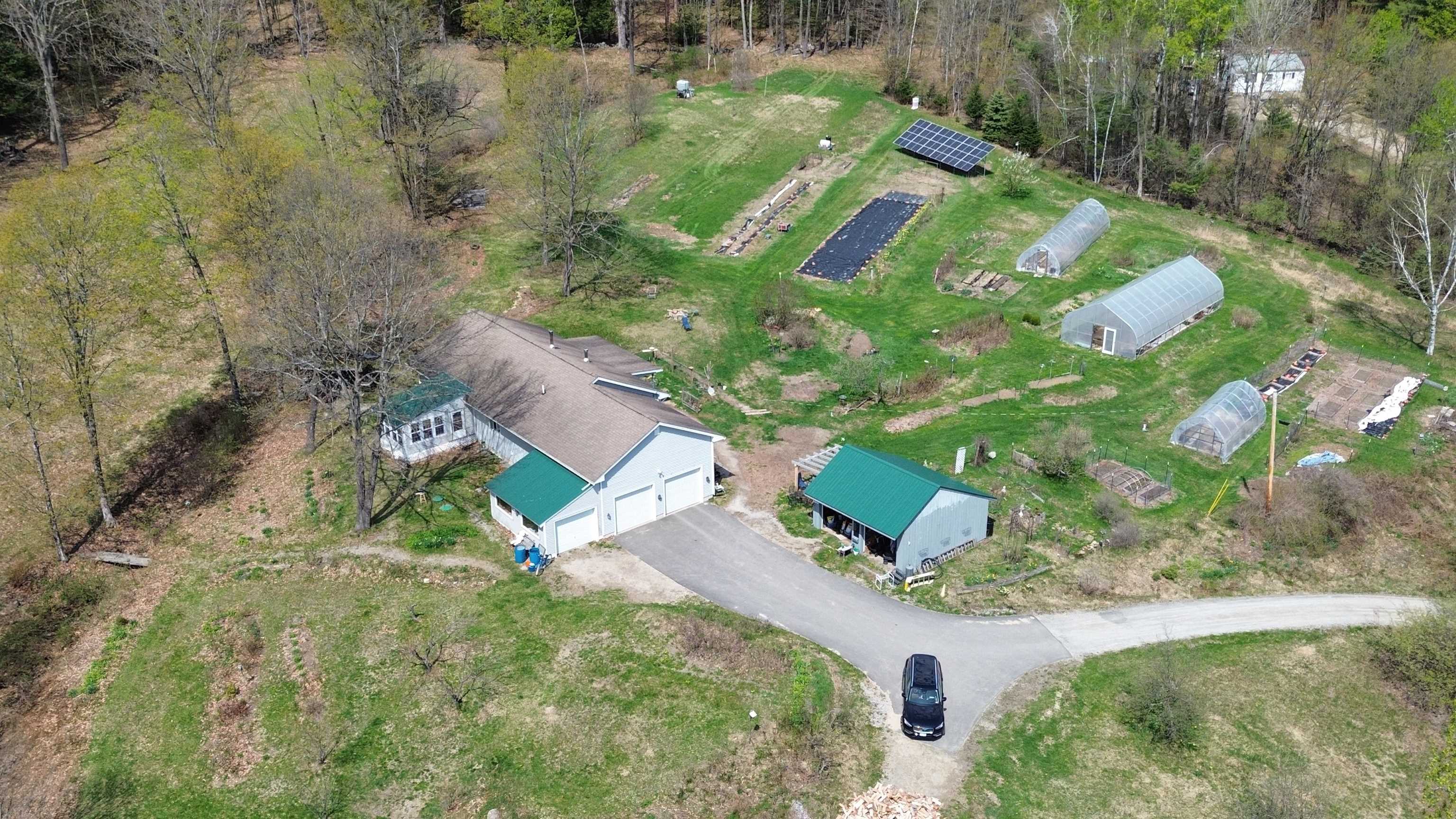 77 Old Turnpike Rd, Salisbury, NH 03268