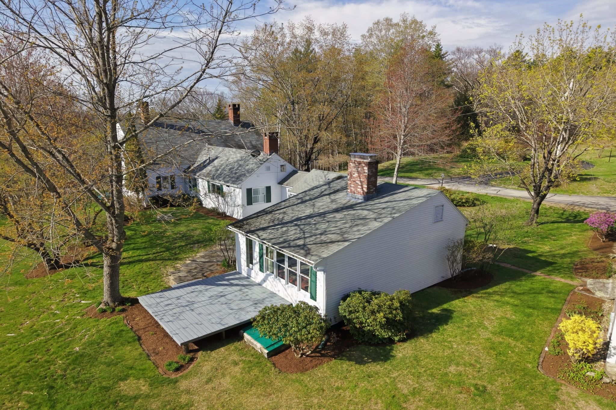 483 Holderness Road — photo 3