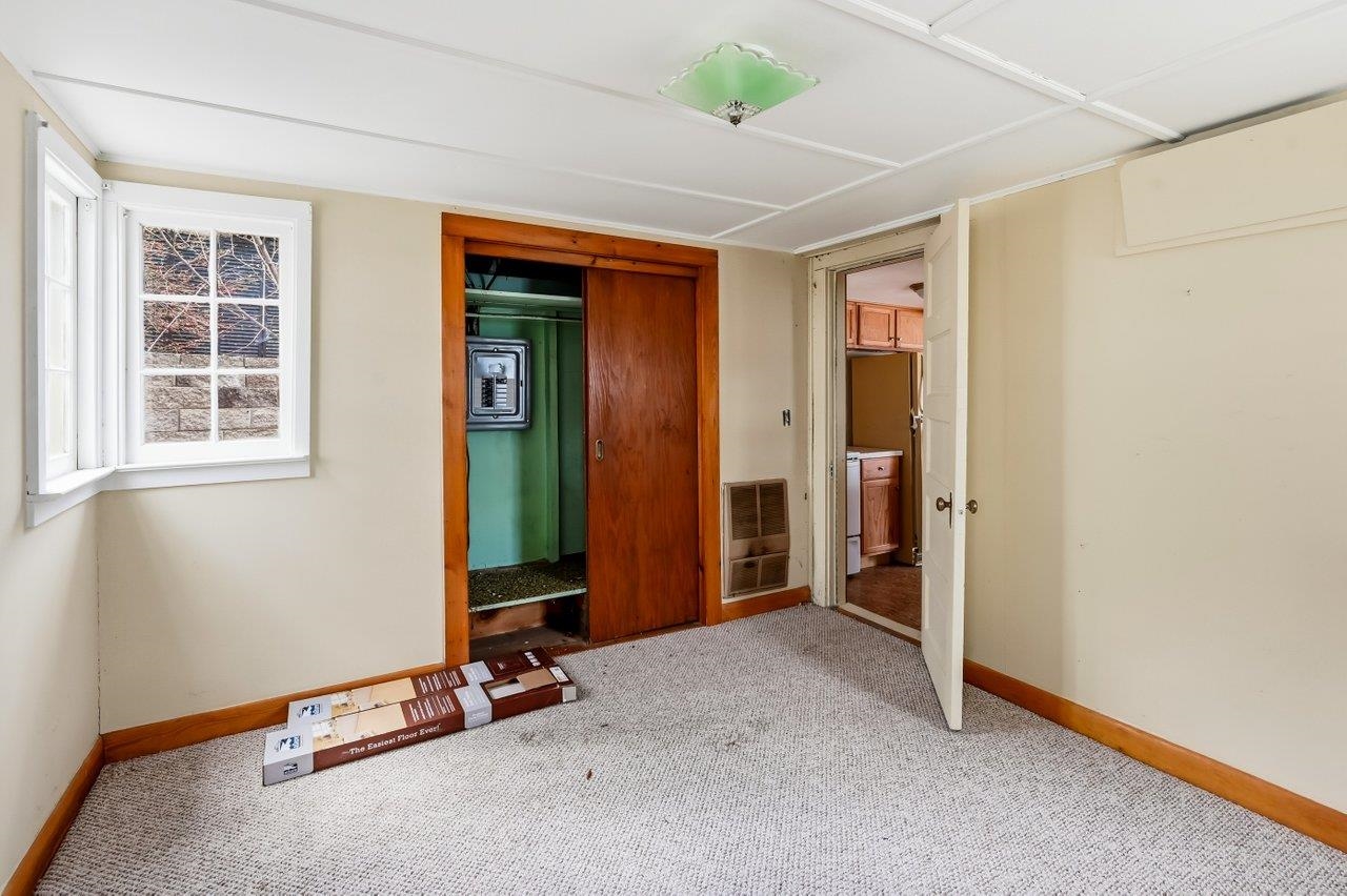 48 Kingsbury Dr, Milton, NH 03851