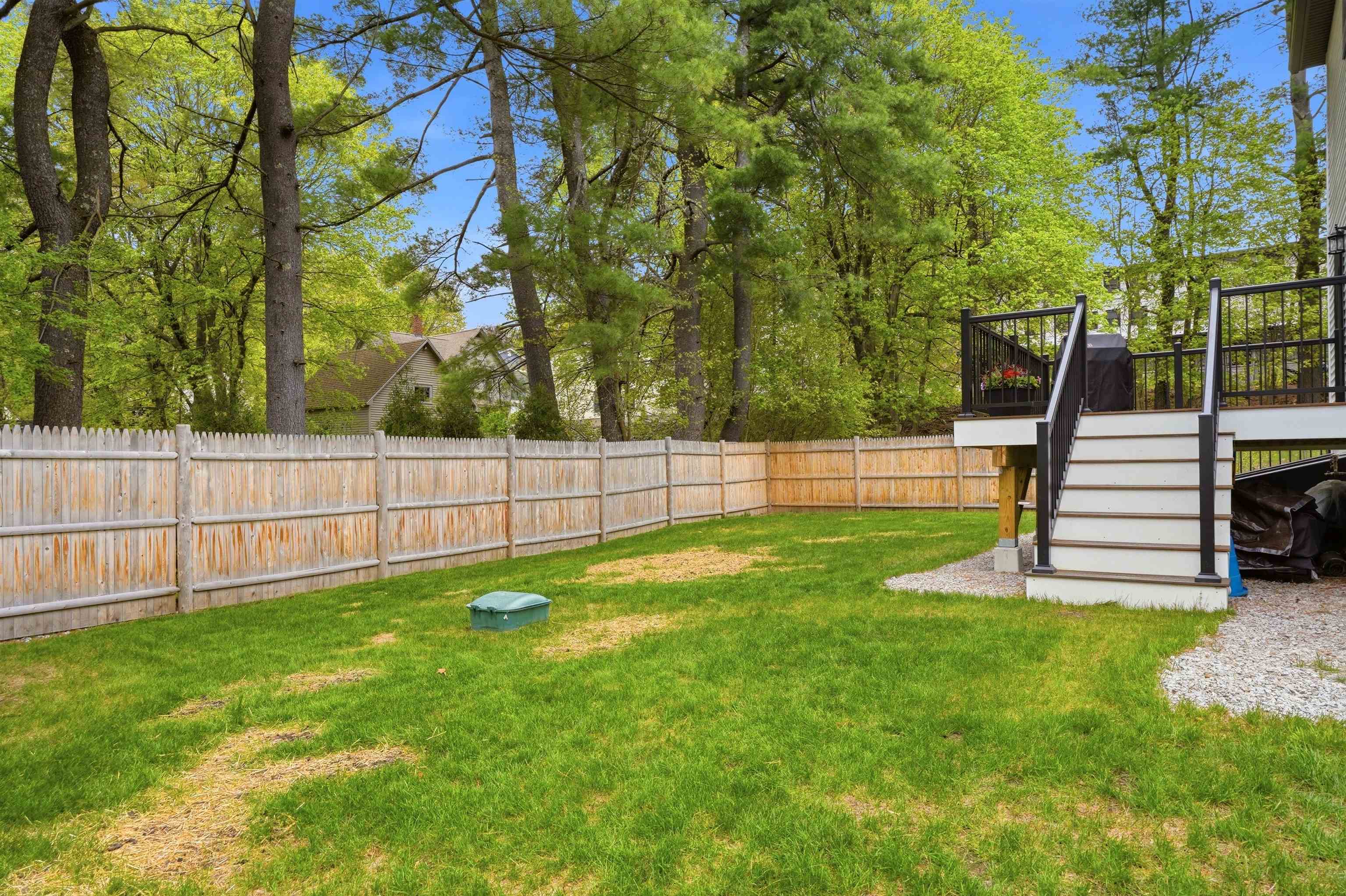 8 Gale St, Concord, NH 03301