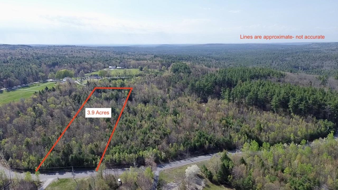 2 Ledgewood Rd, Wilton, NH 03086