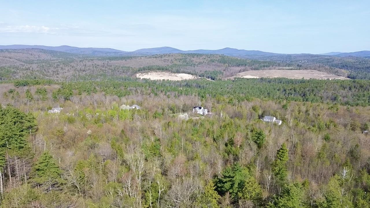 2 Ledgewood Rd, Wilton, NH 03086