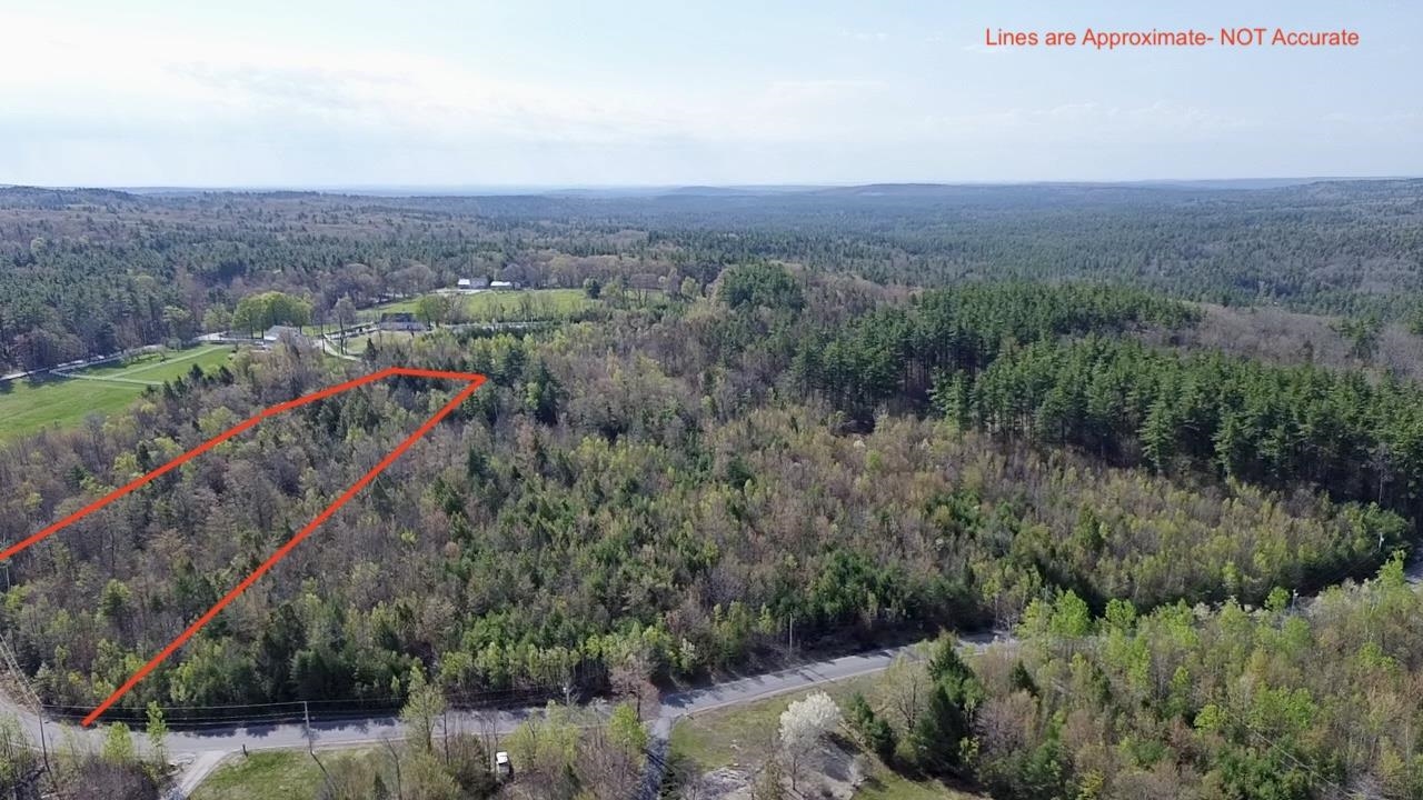 1 Ledgewood Rd, Wilton, NH 03086