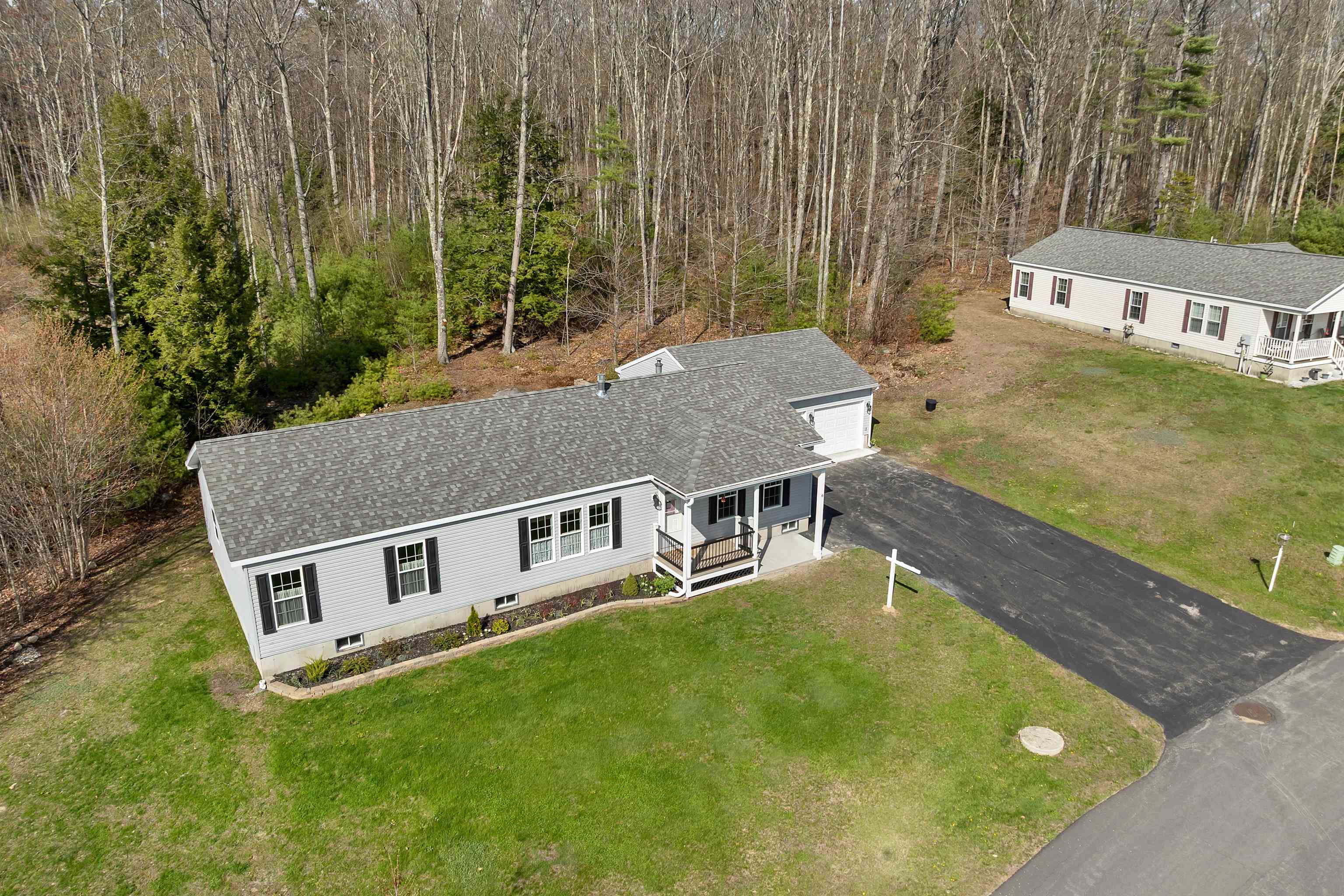 6 Dynamic View Dr, Franklin, NH 03235