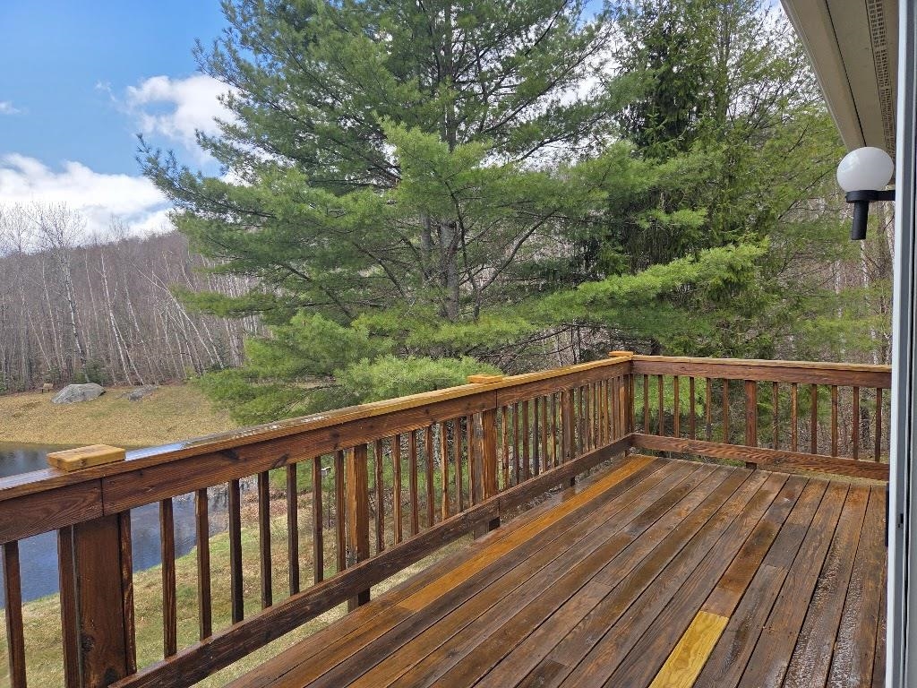 166 Forest Ridge Dr, Lincoln, NH 03251