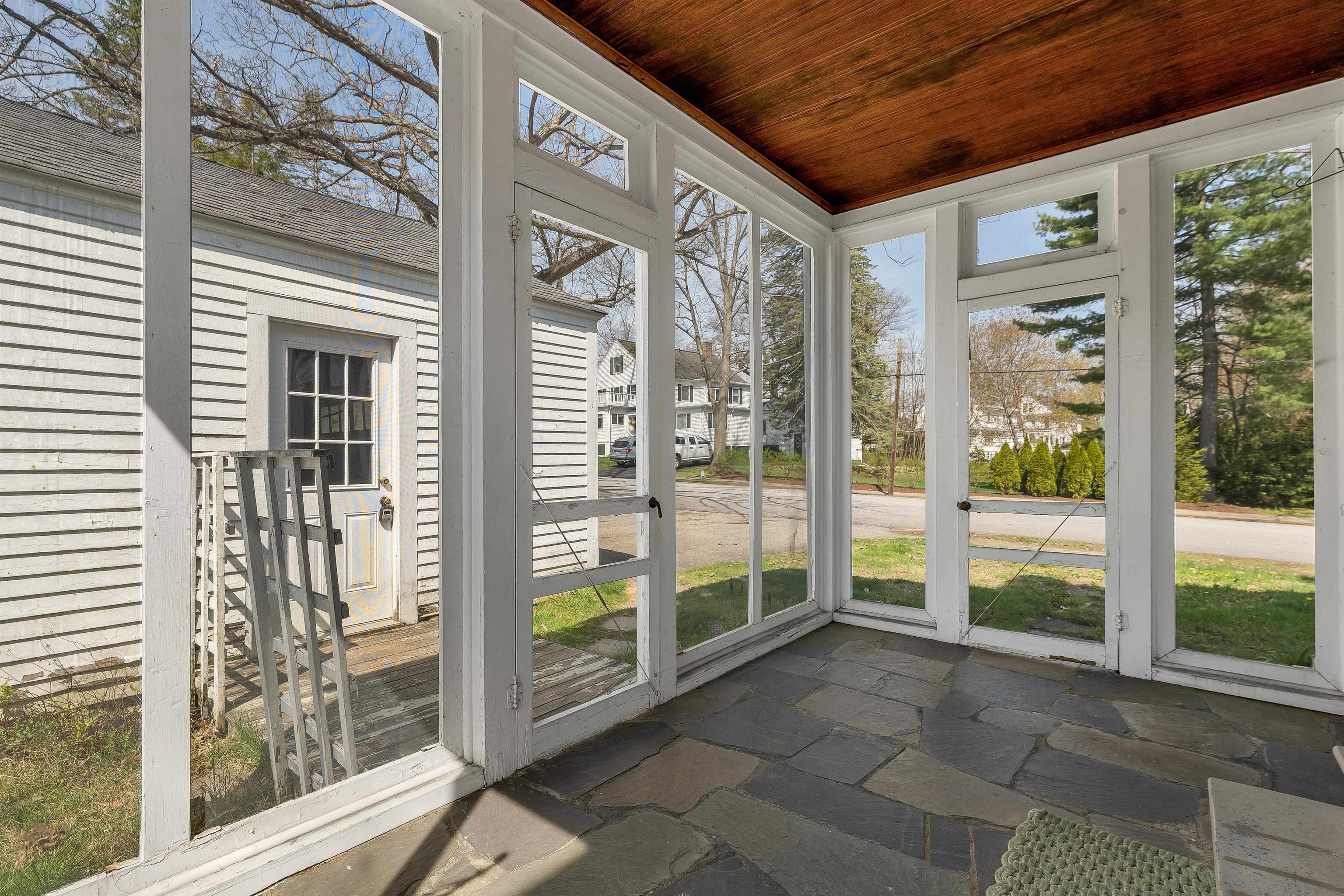 124 Dartmouth St, Laconia, NH 03246