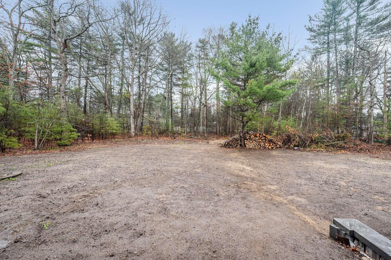4 Tina Ave, Pelham, NH 03076