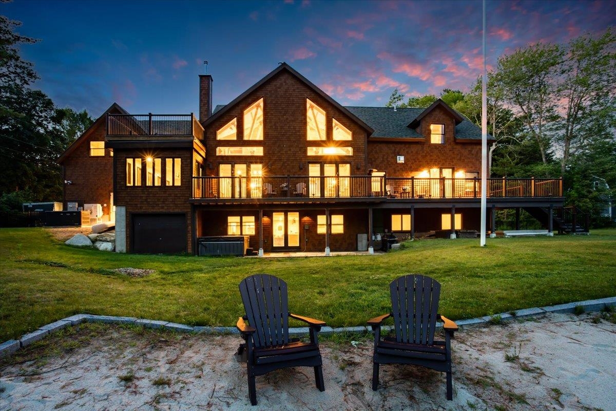 145 Hanson Dr, Moultonborough, NH 03254