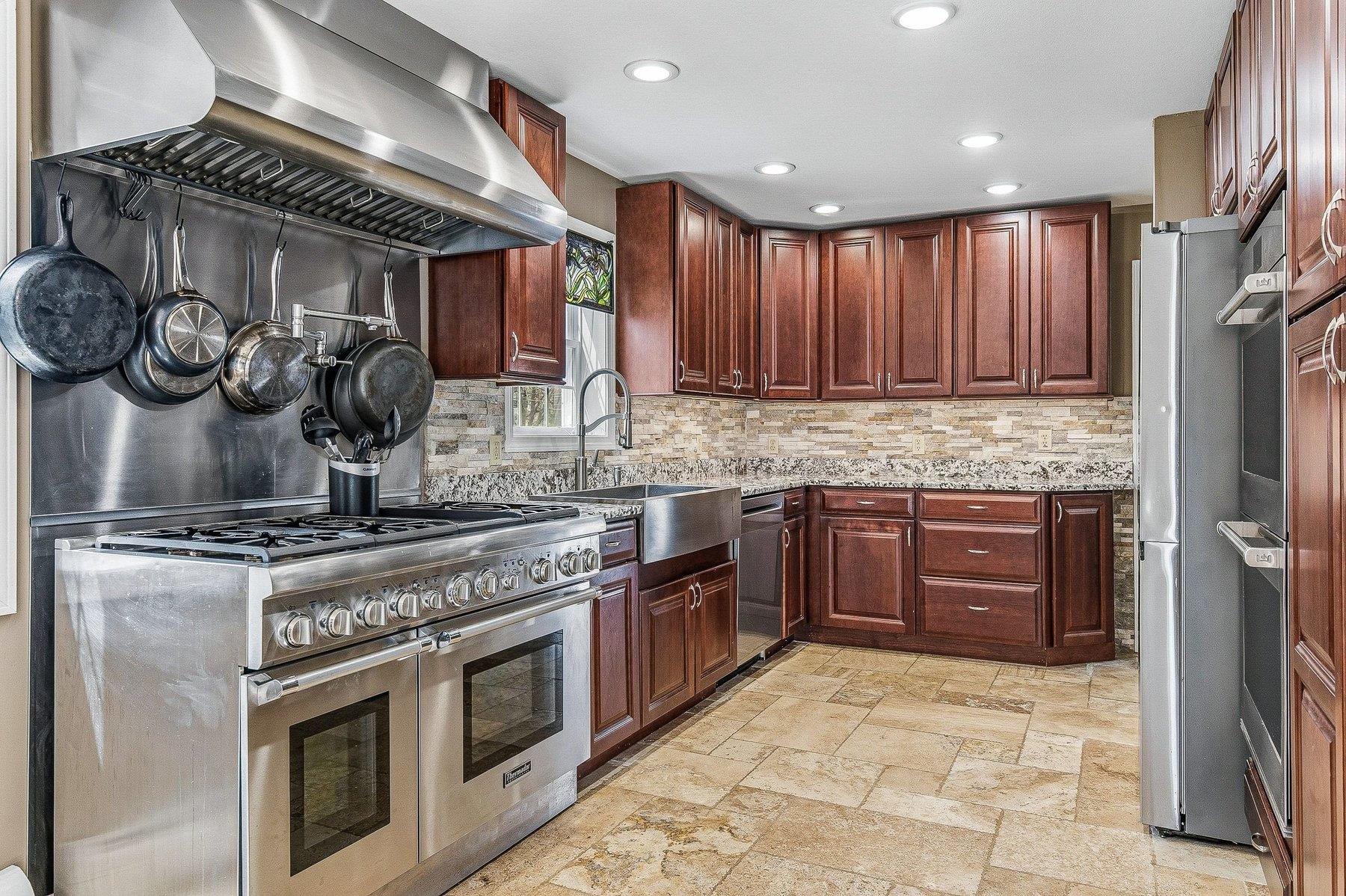 34 Village Corner Rd, Wolfeboro, NH 03894