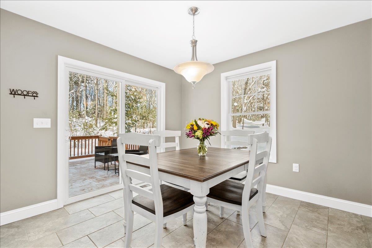 29 3rd St, Windham, NH 03087