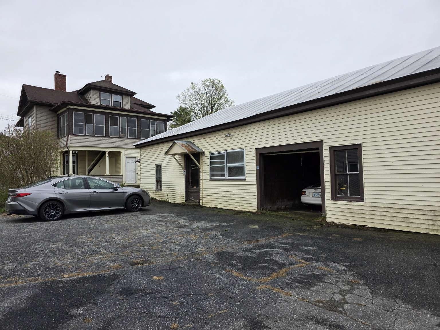 2729 Dartmouth College Hw, Haverhill, NH 03774
