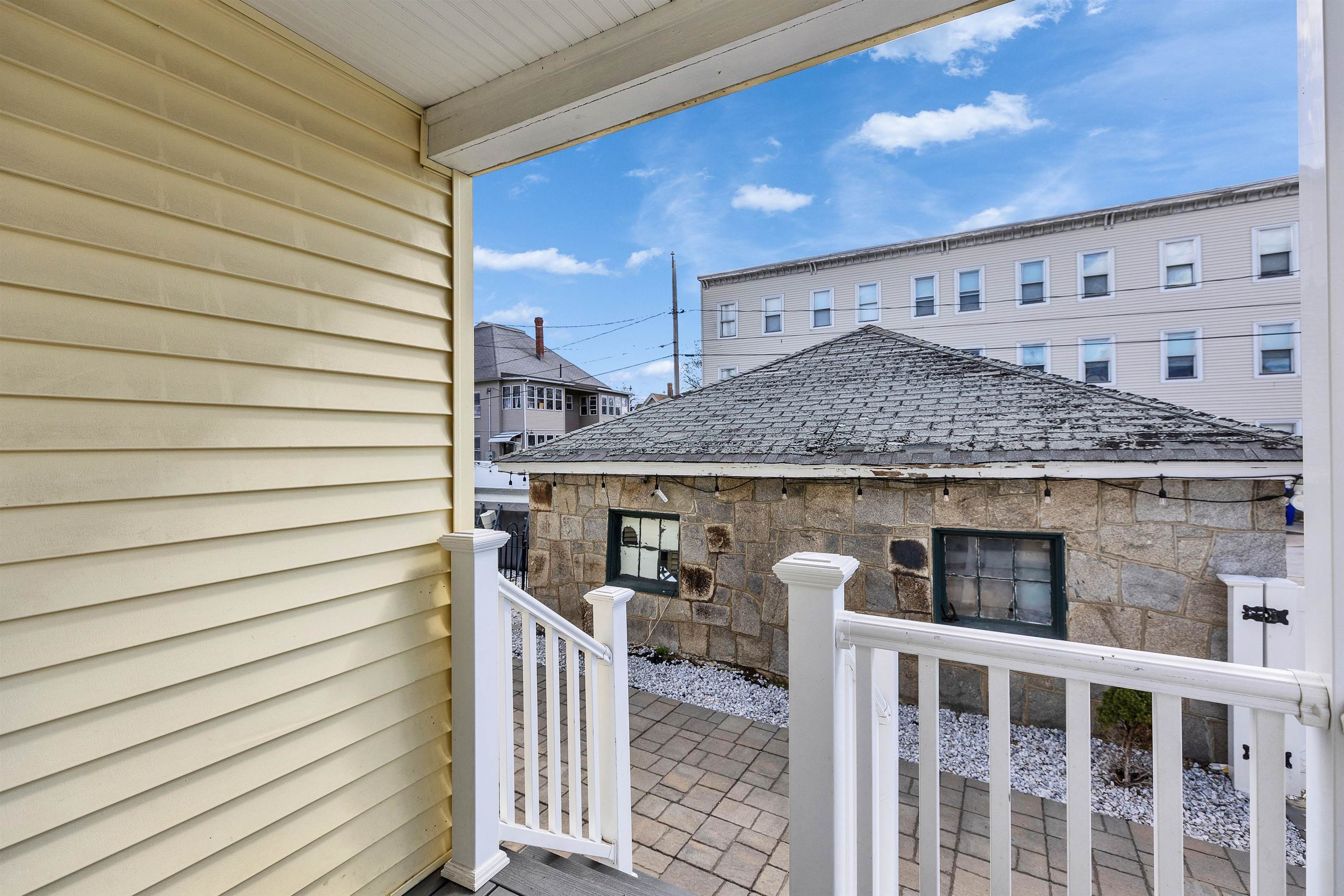 237 Jewett St, Manchester, NH 03103