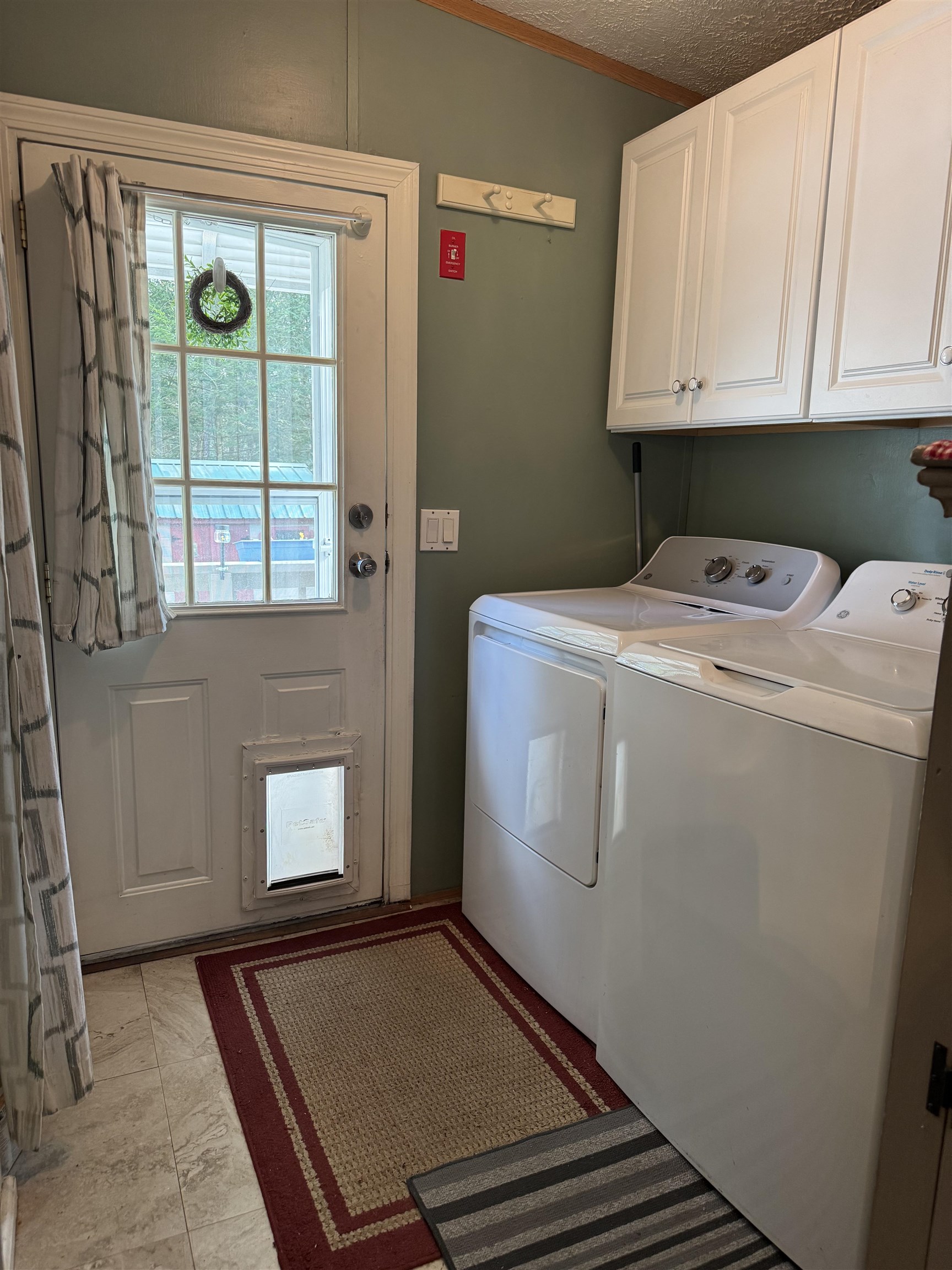 26 Melody Ln, Hillsborough, NH 03244