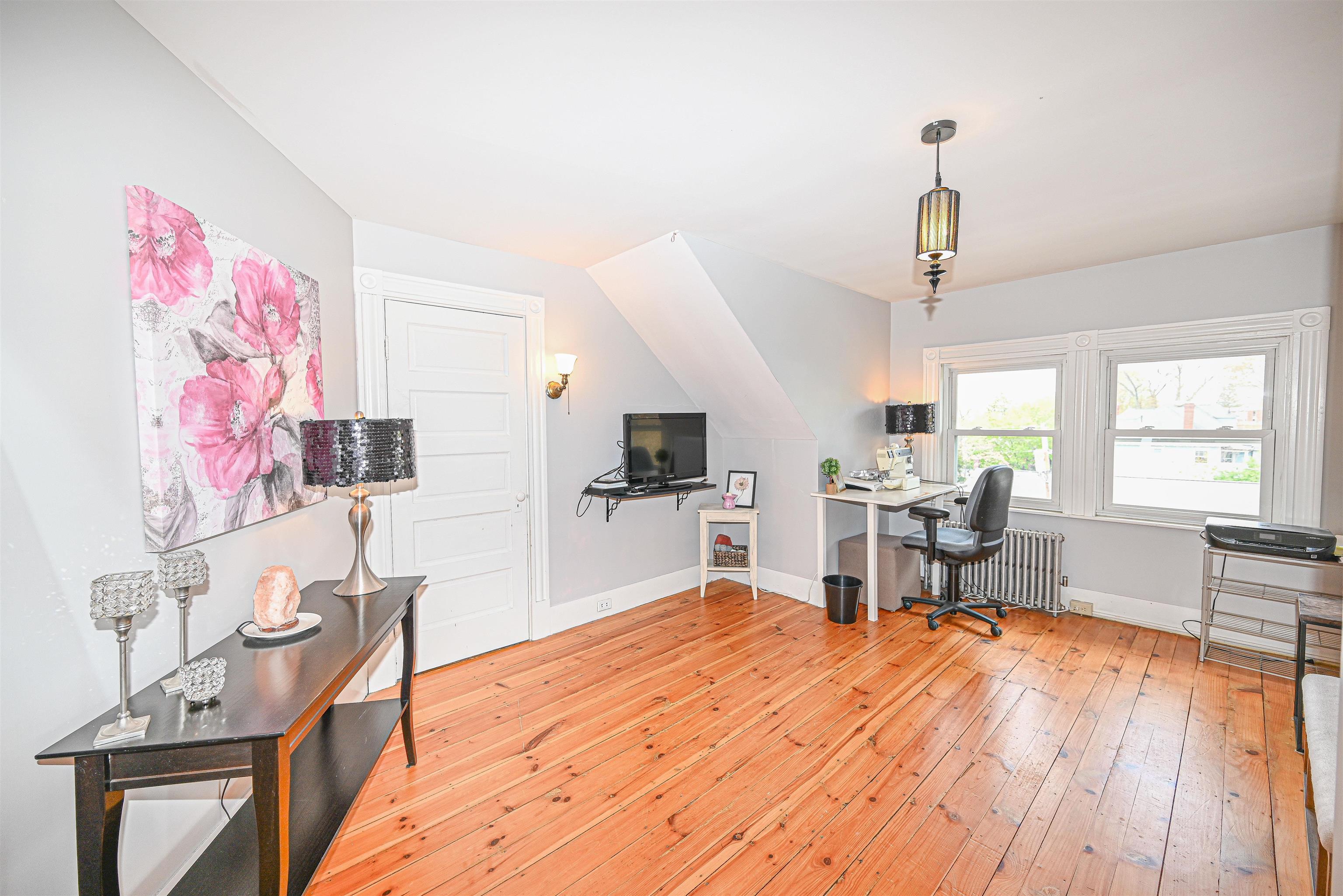 203 N Adams St, Manchester, NH 03104