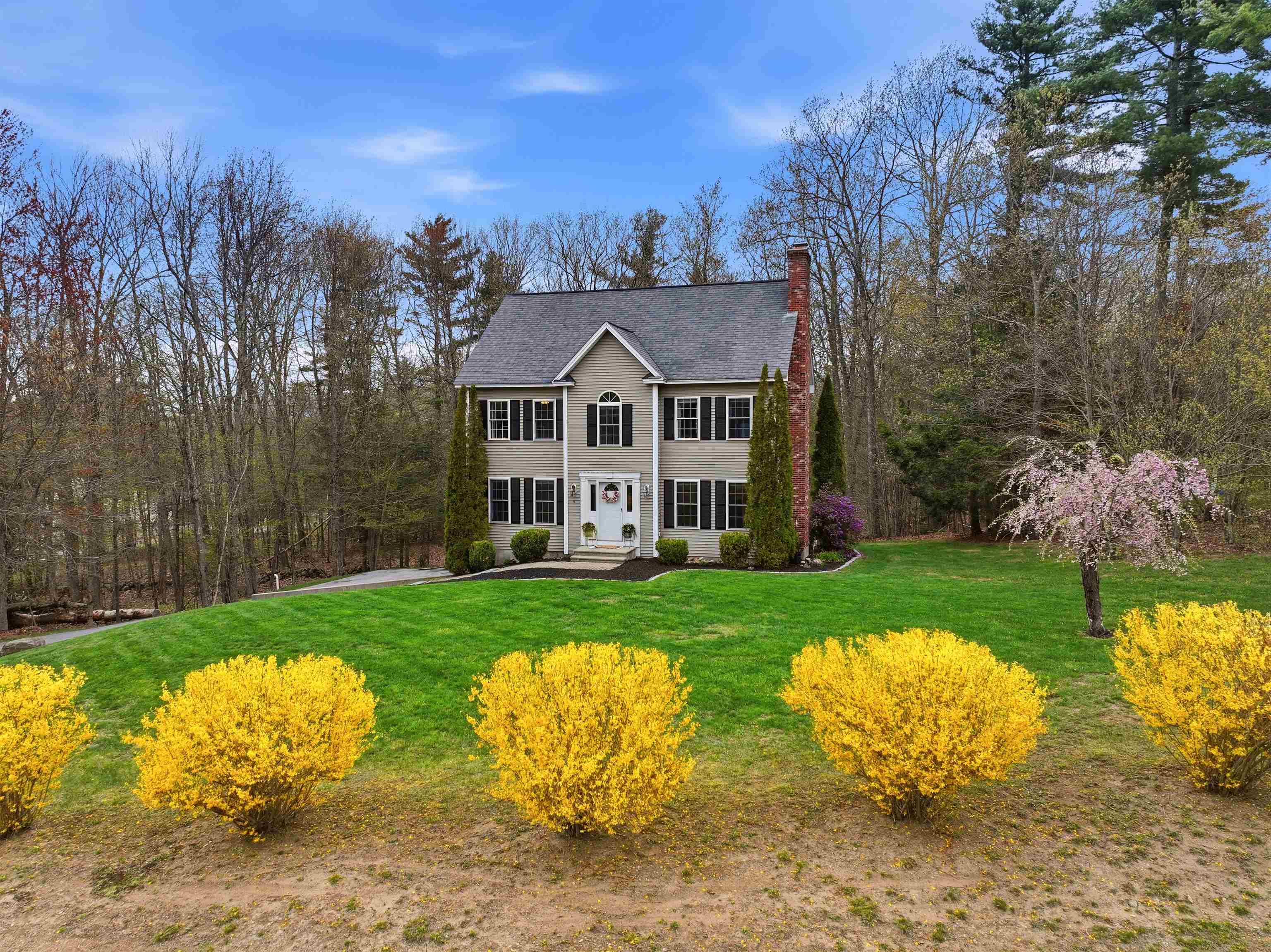 48 Daria Dr, Rindge, NH 03461